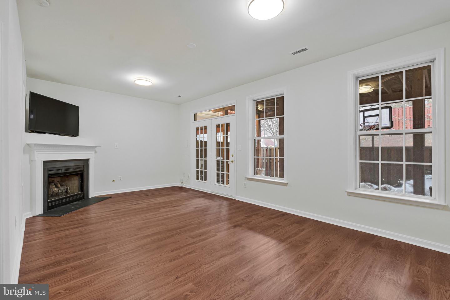 43035 RUNDLE TER, LEESBURG, Virginia 20176, 3 Bedrooms Bedrooms, ,3 BathroomsBathrooms,Residential,For sale,43035 RUNDLE TER,VALO2110952 MLS # VALO2110952 43035 RUNDLE TER, LEESBURG, Virginia 20176, 3 Bedrooms Bedrooms, ,3 BathroomsBathrooms,Residential,For sale,43035 RUNDLE TER,VALO2110952 MLS # VALO2110952