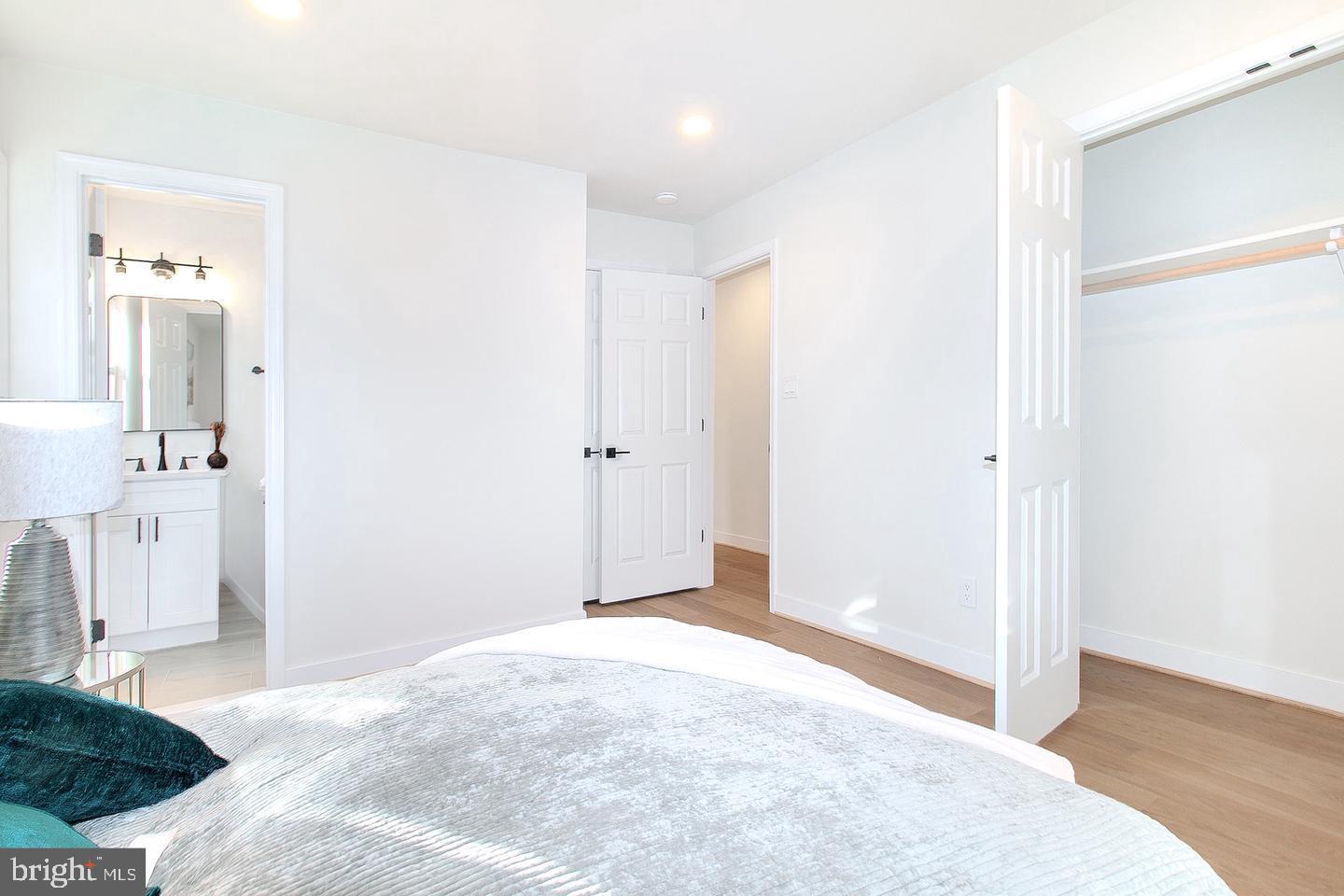 5716 TREMONT CT, ALEXANDRIA, Virginia 22303, 4 Bedrooms Bedrooms, ,3 BathroomsBathrooms,Residential,For sale,5716 TREMONT CT,VAFX2278706 MLS # VAFX2278706