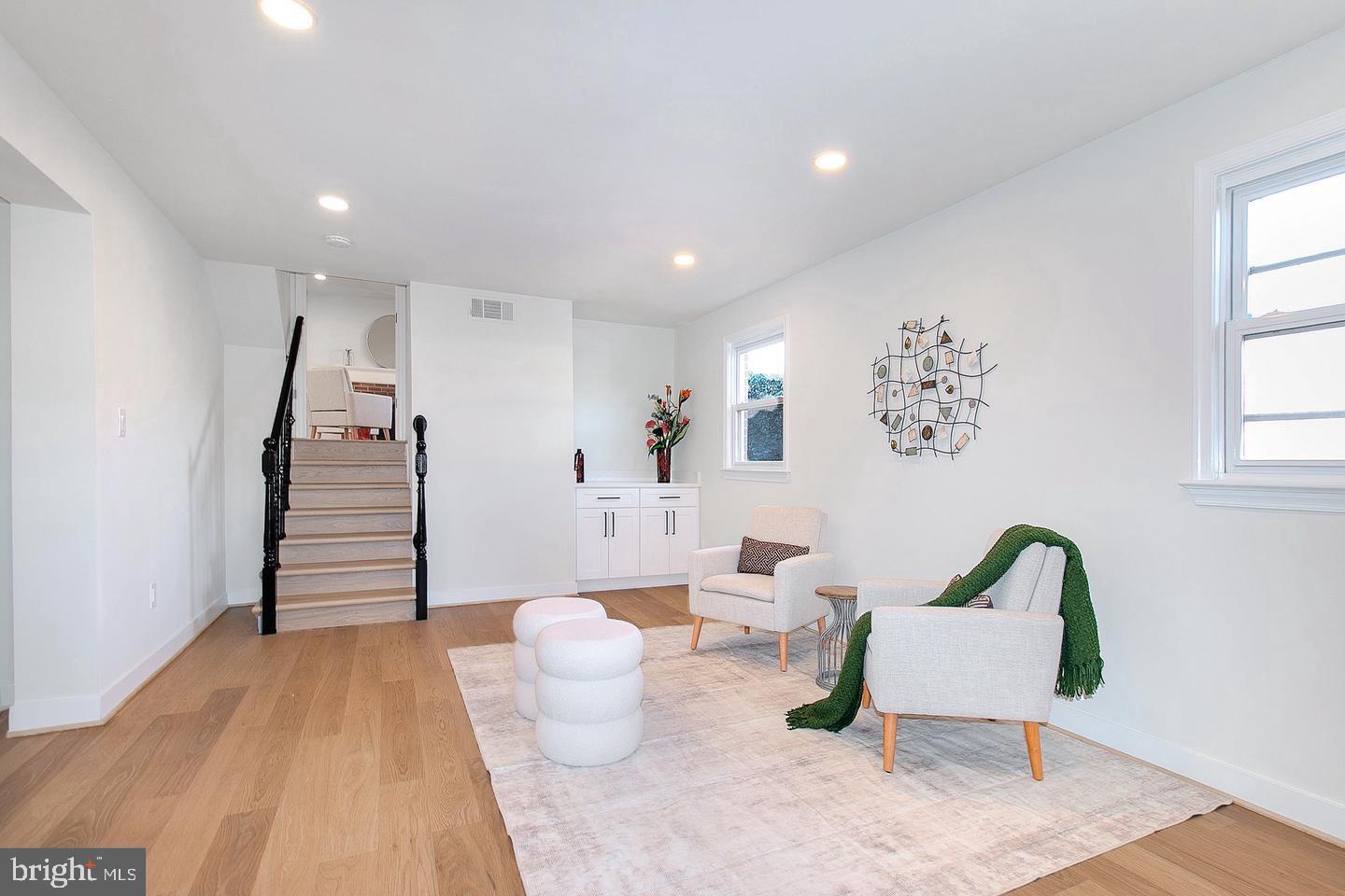 5716 TREMONT CT, ALEXANDRIA, Virginia 22303, 4 Bedrooms Bedrooms, ,3 BathroomsBathrooms,Residential,For sale,5716 TREMONT CT,VAFX2278706 MLS # VAFX2278706