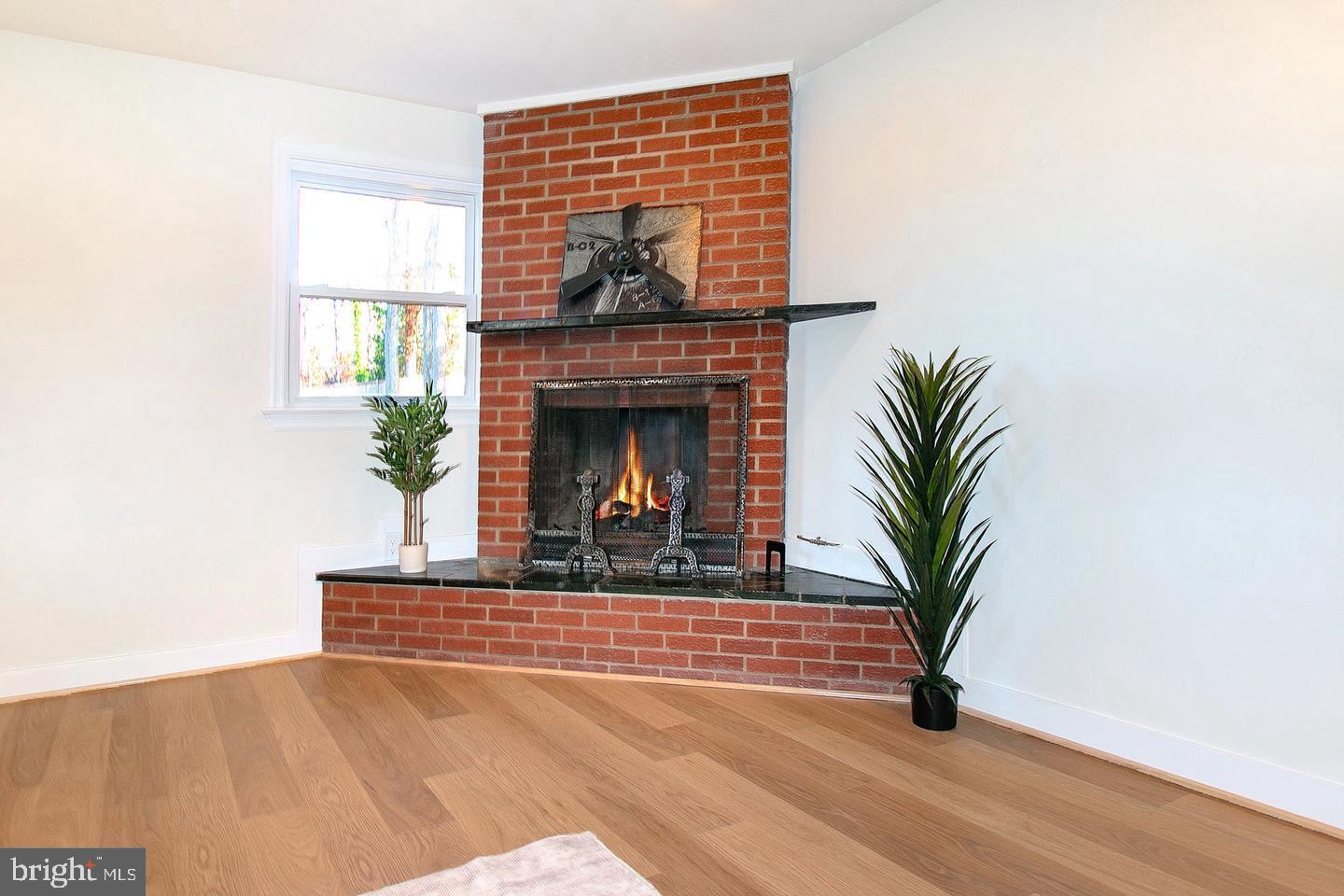 5716 TREMONT CT, ALEXANDRIA, Virginia 22303, 4 Bedrooms Bedrooms, ,3 BathroomsBathrooms,Residential,For sale,5716 TREMONT CT,VAFX2278706 MLS # VAFX2278706