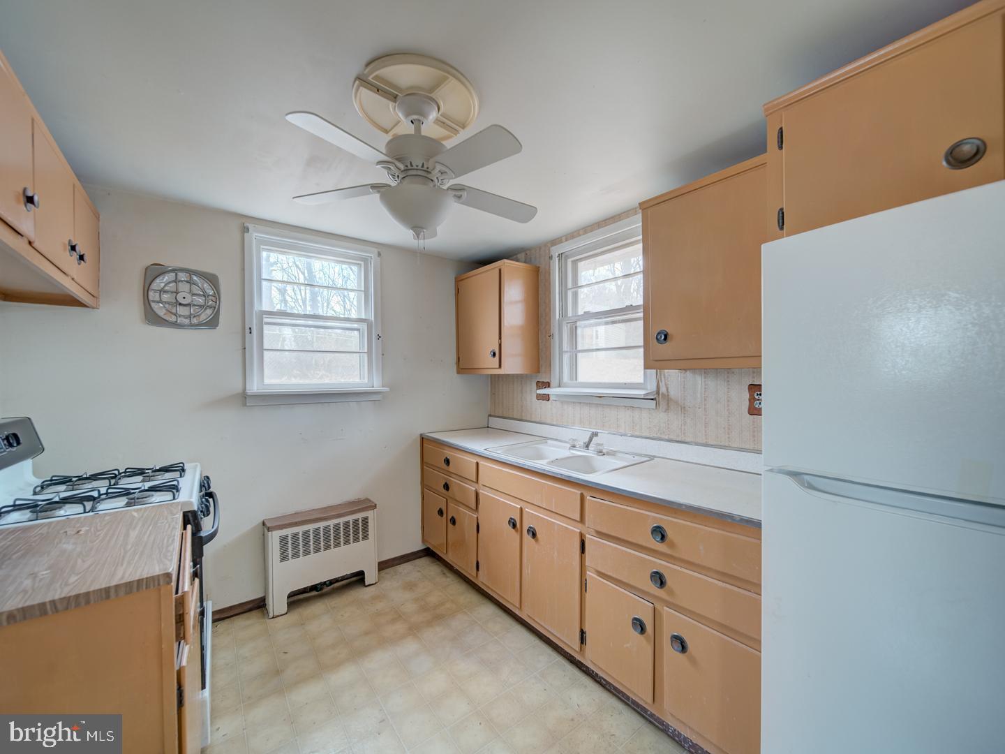 15140 GEORGIA RD, WOODBRIDGE, Virginia 22191, 3 Bedrooms Bedrooms, ,2 BathroomsBathrooms,Residential,For sale,15140 GEORGIA RD,VAPW2108010 MLS # VAPW2108010 15140 GEORGIA RD, WOODBRIDGE, Virginia 22191, 3 Bedrooms Bedrooms, ,2 BathroomsBathrooms,Residential,For sale,15140 GEORGIA RD,VAPW2108010 MLS # VAPW2108010