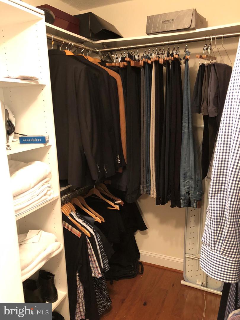 8370 GREENSBORO DR #811, MCLEAN, Virginia 22102, 2 Bedrooms Bedrooms, ,2 BathroomsBathrooms,Residential,For sale,8370 GREENSBORO DR #811,VAFX2282988 MLS # VAFX2282988 8370 GREENSBORO DR #811, MCLEAN, Virginia 22102, 2 Bedrooms Bedrooms, ,2 BathroomsBathrooms,Residential,For sale,8370 GREENSBORO DR #811,VAFX2282988 MLS # VAFX2282988