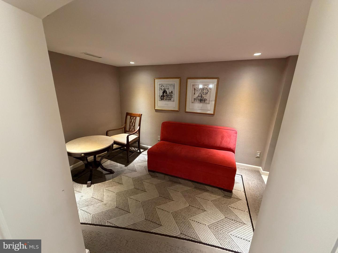 8370 GREENSBORO DR #811, MCLEAN, Virginia 22102, 2 Bedrooms Bedrooms, ,2 BathroomsBathrooms,Residential,For sale,8370 GREENSBORO DR #811,VAFX2282988 MLS # VAFX2282988 8370 GREENSBORO DR #811, MCLEAN, Virginia 22102, 2 Bedrooms Bedrooms, ,2 BathroomsBathrooms,Residential,For sale,8370 GREENSBORO DR #811,VAFX2282988 MLS # VAFX2282988