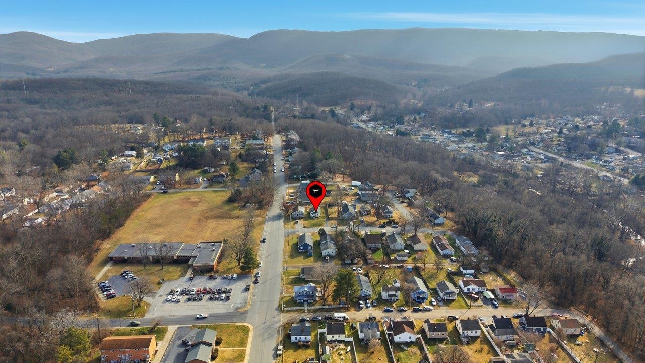 968 GLENCOE AVE, WAYNESBORO, Virginia 22980, 3 Bedrooms Bedrooms, ,2 BathroomsBathrooms,Residential,968 GLENCOE AVE,672204 MLS # 672204 968 GLENCOE AVE, WAYNESBORO, Virginia 22980, 3 Bedrooms Bedrooms, ,2 BathroomsBathrooms,Residential,968 GLENCOE AVE,672204 MLS # 672204