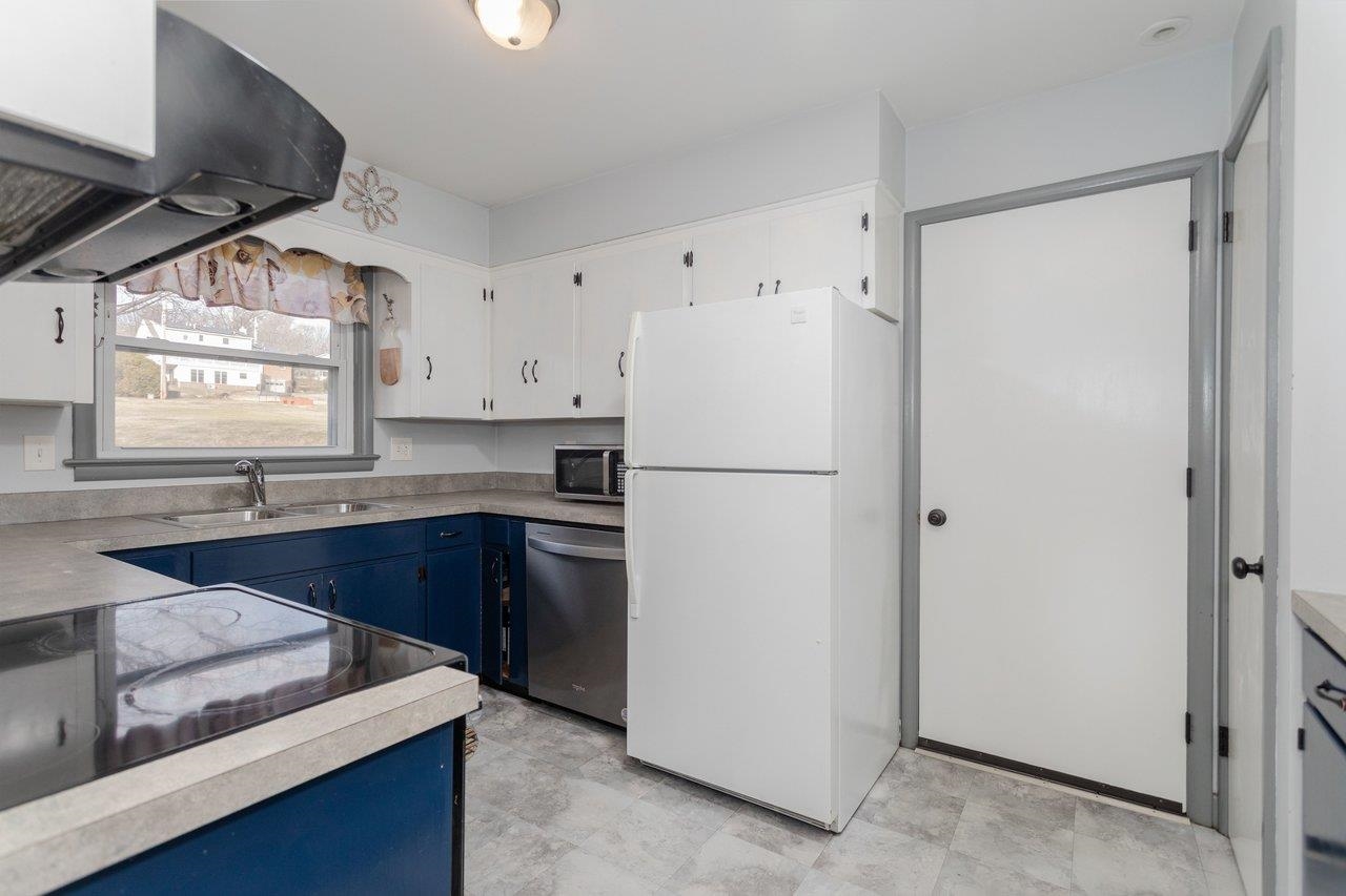 1068 COLLEGE AVE, HARRISONBURG, Virginia 22802, 4 Bedrooms Bedrooms, ,2 BathroomsBathrooms,Residential,1068 COLLEGE AVE,672206 MLS # 672206 1068 COLLEGE AVE, HARRISONBURG, Virginia 22802, 4 Bedrooms Bedrooms, ,2 BathroomsBathrooms,Residential,1068 COLLEGE AVE,672206 MLS # 672206