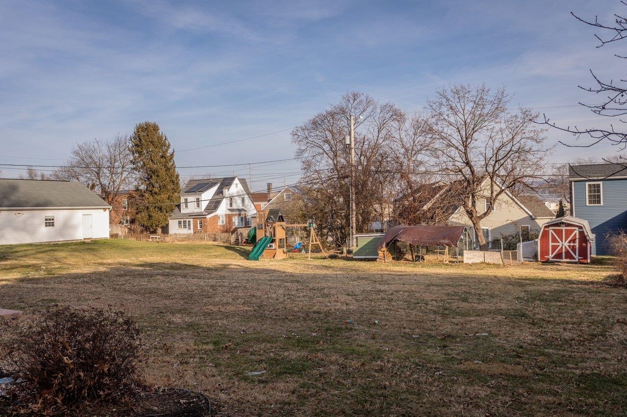 1068 COLLEGE AVE, HARRISONBURG, Virginia 22802, 4 Bedrooms Bedrooms, ,2 BathroomsBathrooms,Residential,1068 COLLEGE AVE,672206 MLS # 672206 1068 COLLEGE AVE, HARRISONBURG, Virginia 22802, 4 Bedrooms Bedrooms, ,2 BathroomsBathrooms,Residential,1068 COLLEGE AVE,672206 MLS # 672206