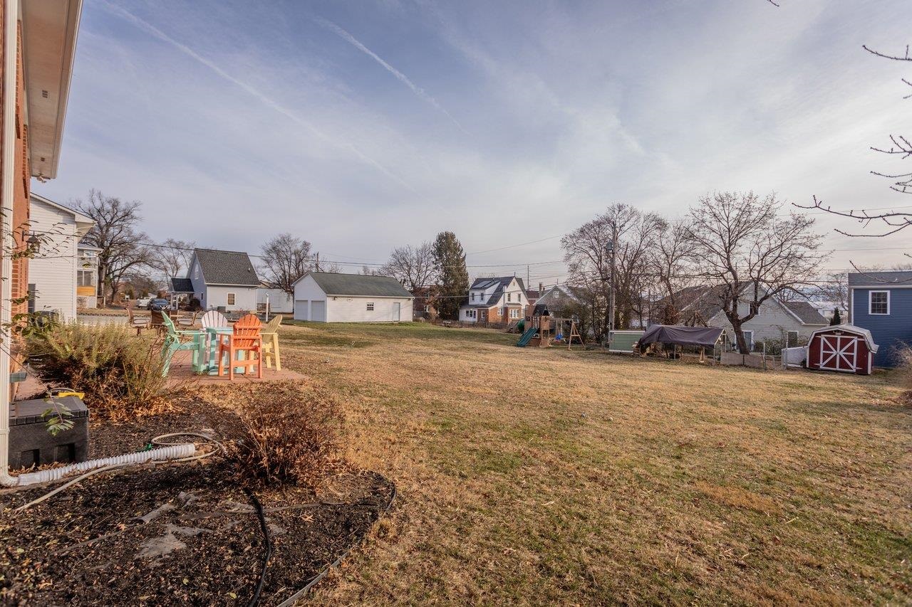 1068 COLLEGE AVE, HARRISONBURG, Virginia 22802, 4 Bedrooms Bedrooms, ,2 BathroomsBathrooms,Residential,1068 COLLEGE AVE,672206 MLS # 672206 1068 COLLEGE AVE, HARRISONBURG, Virginia 22802, 4 Bedrooms Bedrooms, ,2 BathroomsBathrooms,Residential,1068 COLLEGE AVE,672206 MLS # 672206