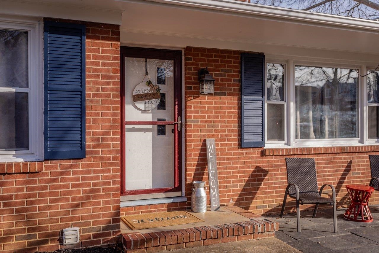 1068 COLLEGE AVE, HARRISONBURG, Virginia 22802, 4 Bedrooms Bedrooms, ,2 BathroomsBathrooms,Residential,1068 COLLEGE AVE,672206 MLS # 672206 1068 COLLEGE AVE, HARRISONBURG, Virginia 22802, 4 Bedrooms Bedrooms, ,2 BathroomsBathrooms,Residential,1068 COLLEGE AVE,672206 MLS # 672206