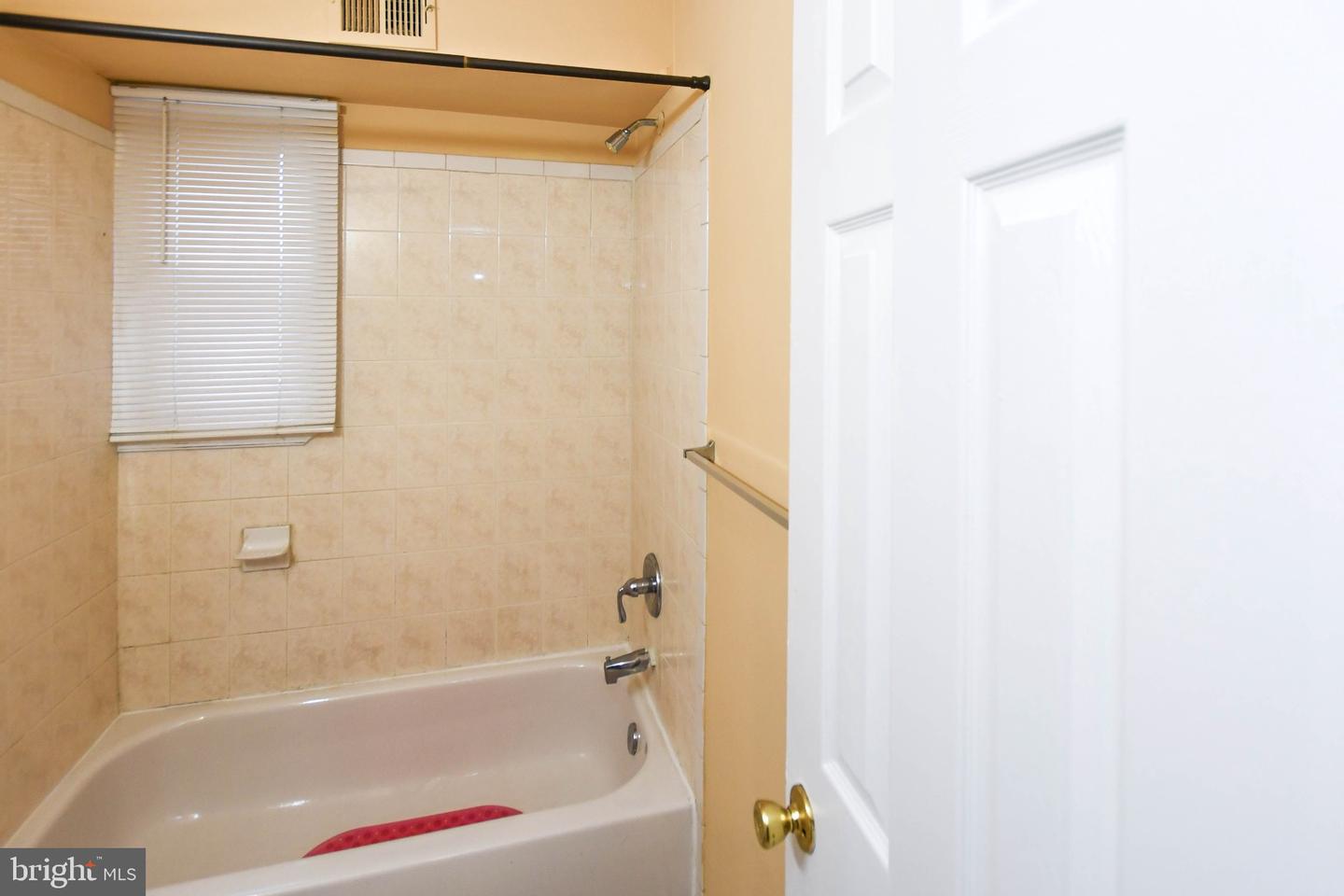 601 58TH ST NE #3, WASHINGTON, District Of Columbia 20019, 2 Bedrooms Bedrooms, ,1 BathroomBathrooms,Residential,For sale,601 58TH ST NE #3,DCDC2239130 MLS # DCDC2239130