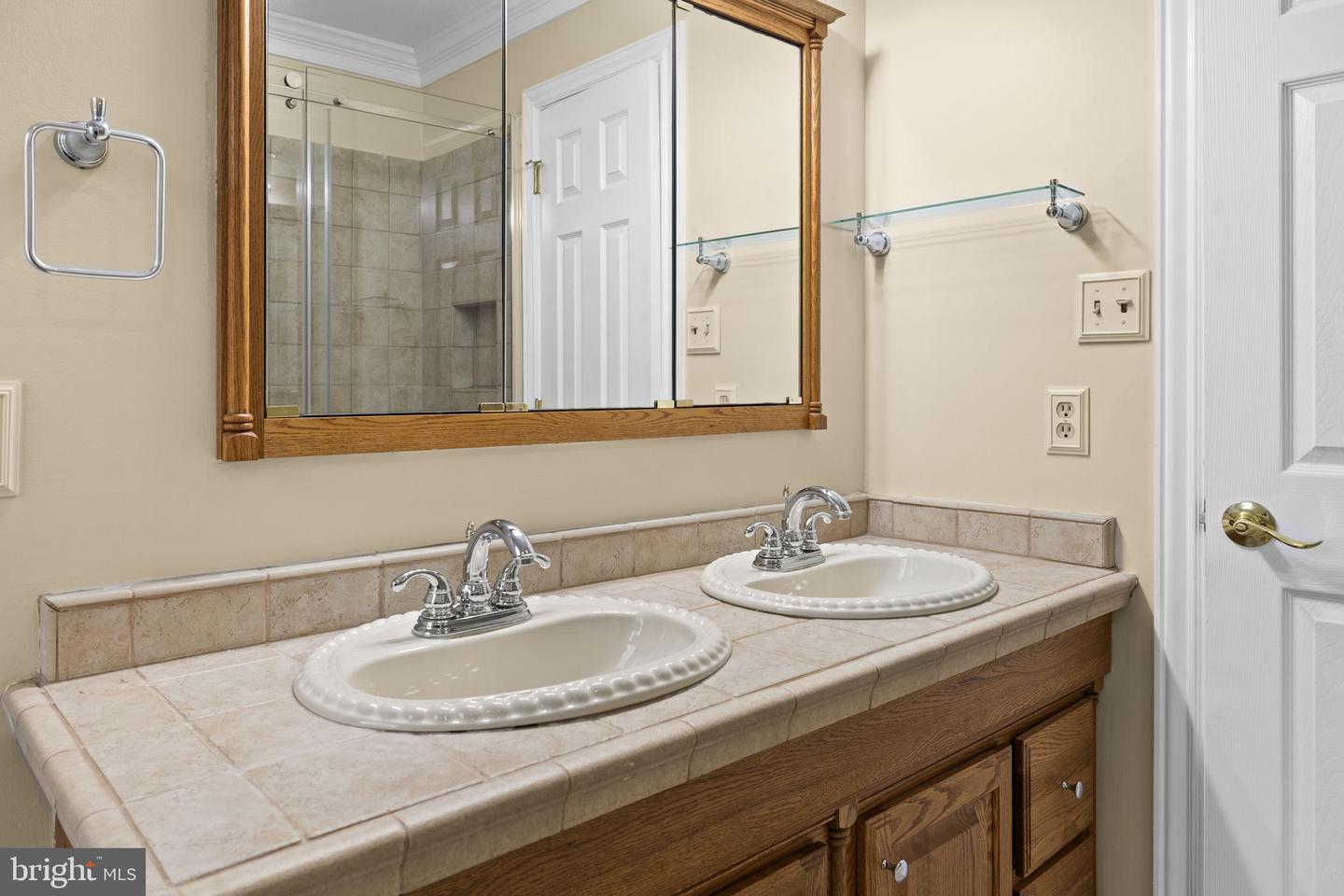 10817 HEATHERWOOD DR, SPOTSYLVANIA, Virginia 22553, 3 Bedrooms Bedrooms, ,2 BathroomsBathrooms,Residential,For sale,10817 HEATHERWOOD DR,VASP2038428 MLS # VASP2038428