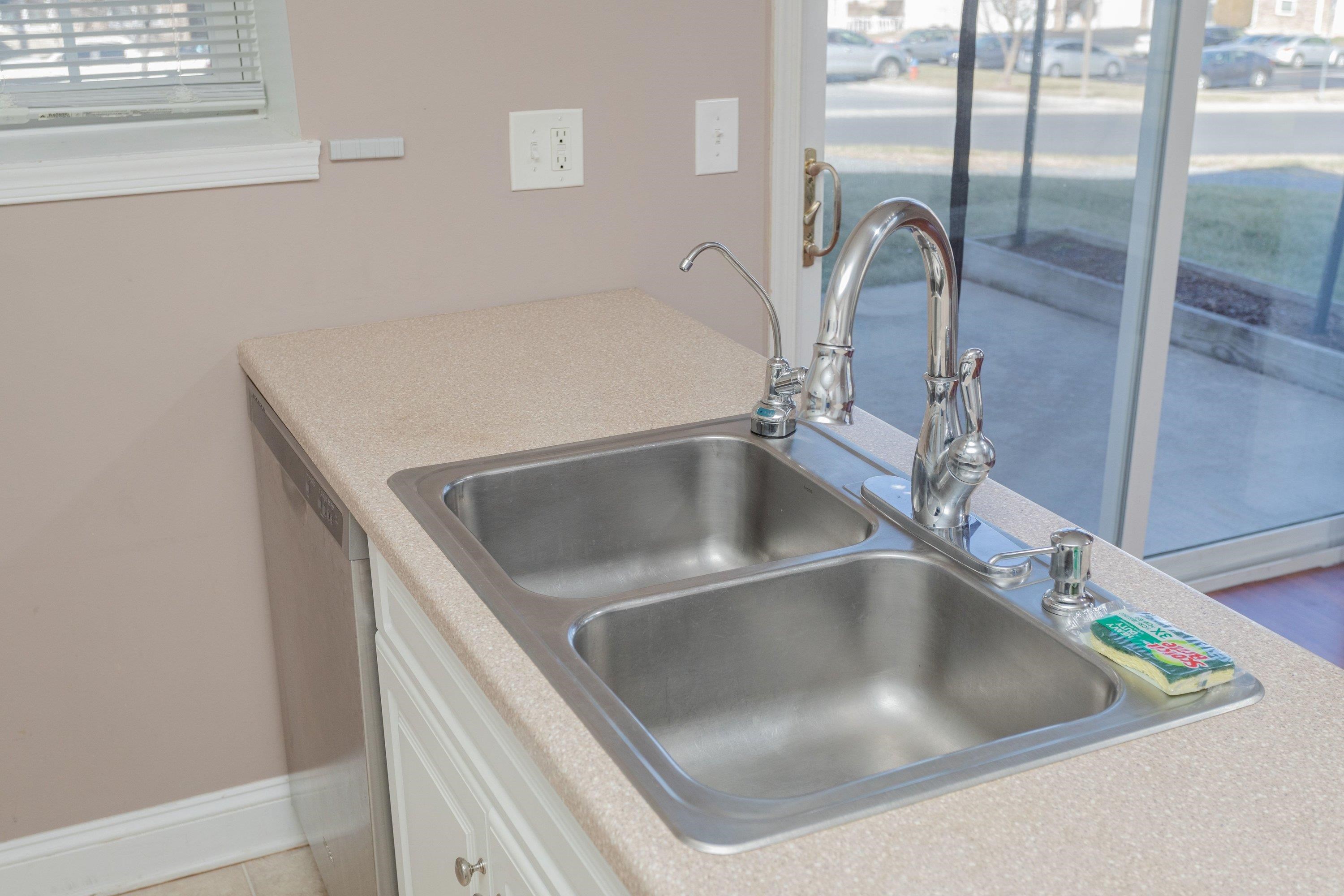 1138 PAUL REVERE CT, HARRISONBURG, Virginia 22802, 3 Bedrooms Bedrooms, ,1 BathroomBathrooms,Residential,1138 PAUL REVERE CT,672202 MLS # 672202