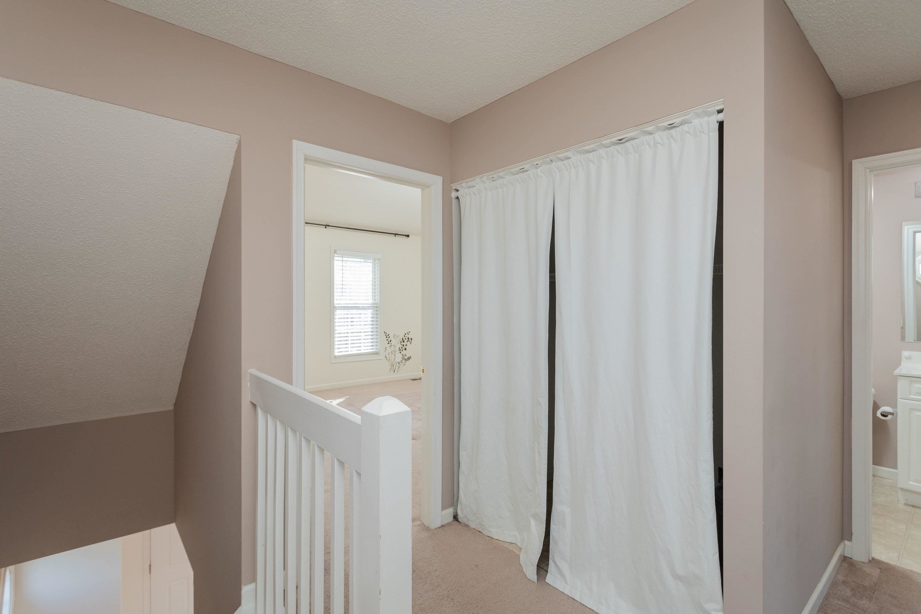 1138 PAUL REVERE CT, HARRISONBURG, Virginia 22802, 3 Bedrooms Bedrooms, ,1 BathroomBathrooms,Residential,1138 PAUL REVERE CT,672202 MLS # 672202