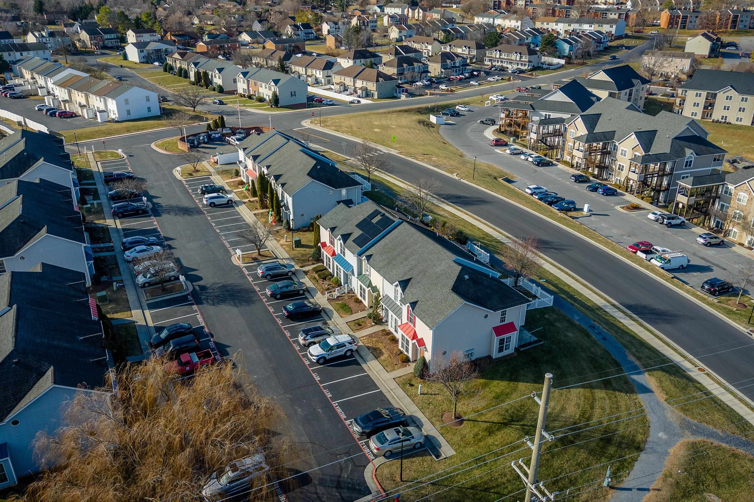 1138 PAUL REVERE CT, HARRISONBURG, Virginia 22802, 3 Bedrooms Bedrooms, ,1 BathroomBathrooms,Residential,1138 PAUL REVERE CT,672202 MLS # 672202