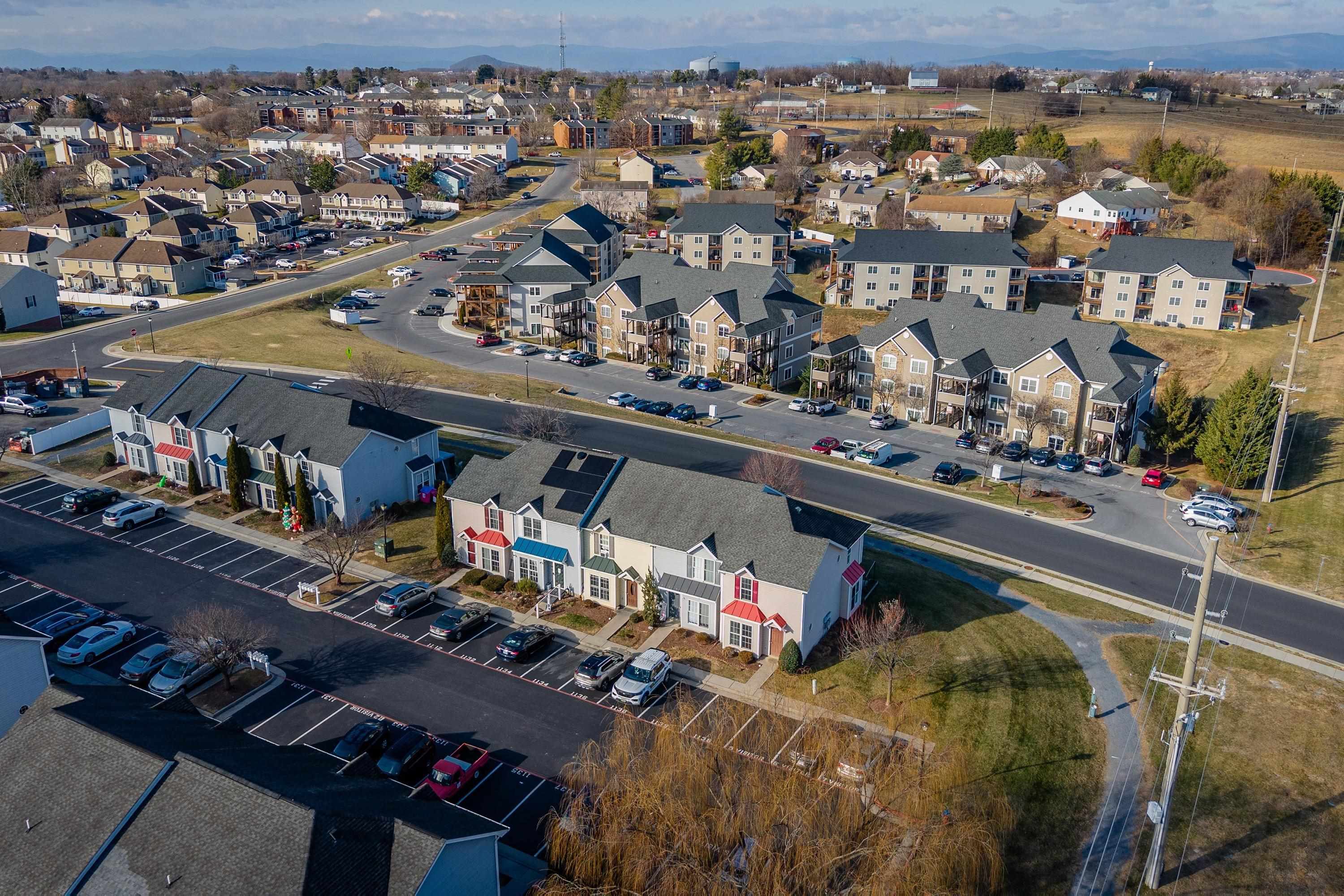 1138 PAUL REVERE CT, HARRISONBURG, Virginia 22802, 3 Bedrooms Bedrooms, ,1 BathroomBathrooms,Residential,1138 PAUL REVERE CT,672202 MLS # 672202