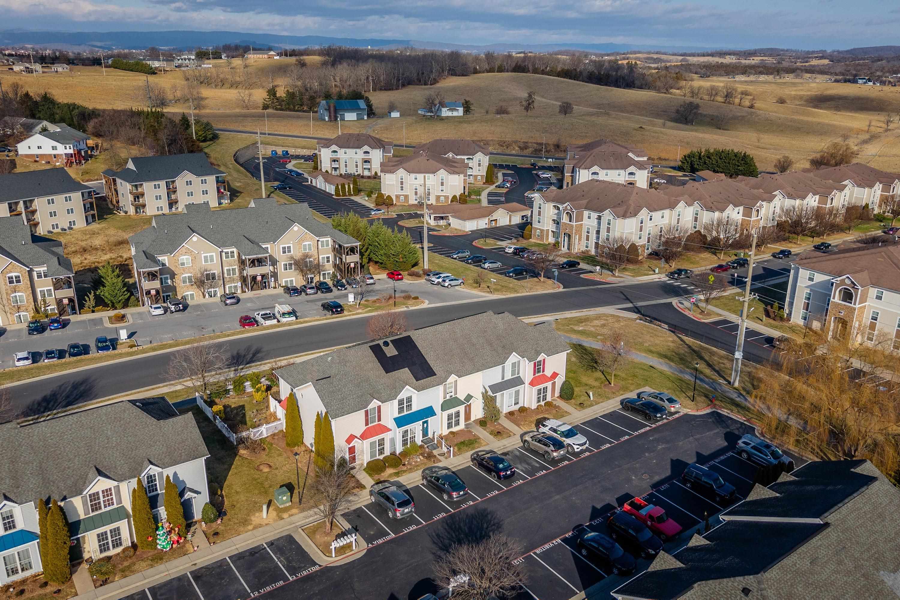 1138 PAUL REVERE CT, HARRISONBURG, Virginia 22802, 3 Bedrooms Bedrooms, ,1 BathroomBathrooms,Residential,1138 PAUL REVERE CT,672202 MLS # 672202