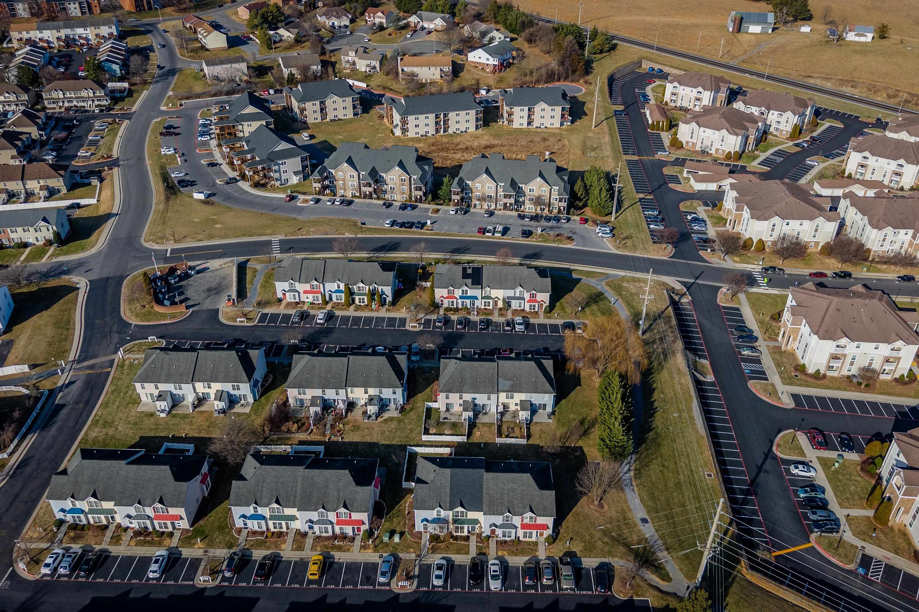 1138 PAUL REVERE CT, HARRISONBURG, Virginia 22802, 3 Bedrooms Bedrooms, ,1 BathroomBathrooms,Residential,1138 PAUL REVERE CT,672202 MLS # 672202