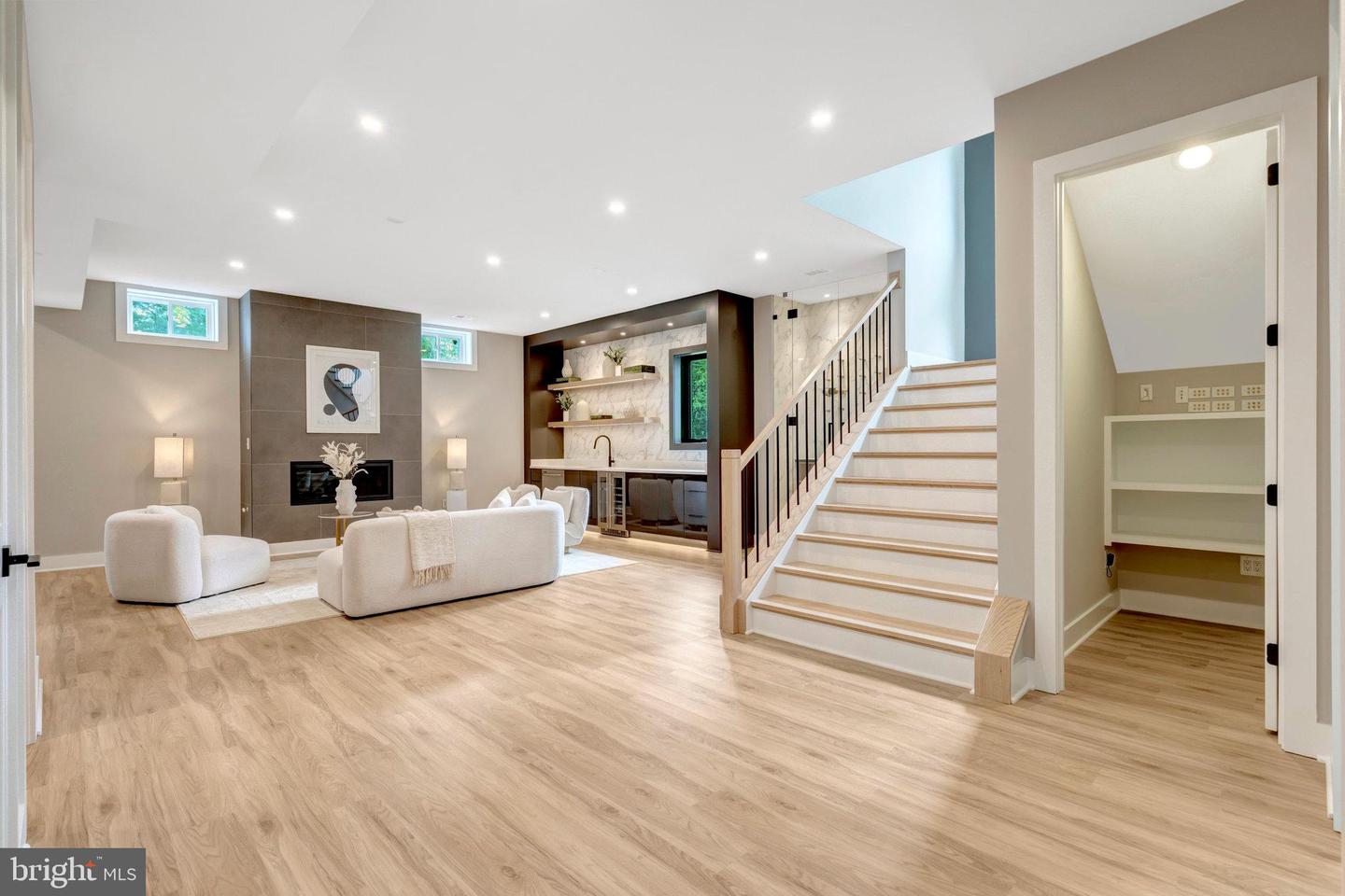 7400 CHURCHILL RD, MCLEAN, Virginia 22101, 6 Bedrooms Bedrooms, ,6 BathroomsBathrooms,Residential,For sale,7400 CHURCHILL RD,VAFX2284402 MLS # VAFX2284402 7400 CHURCHILL RD, MCLEAN, Virginia 22101, 6 Bedrooms Bedrooms, ,6 BathroomsBathrooms,Residential,For sale,7400 CHURCHILL RD,VAFX2284402 MLS # VAFX2284402