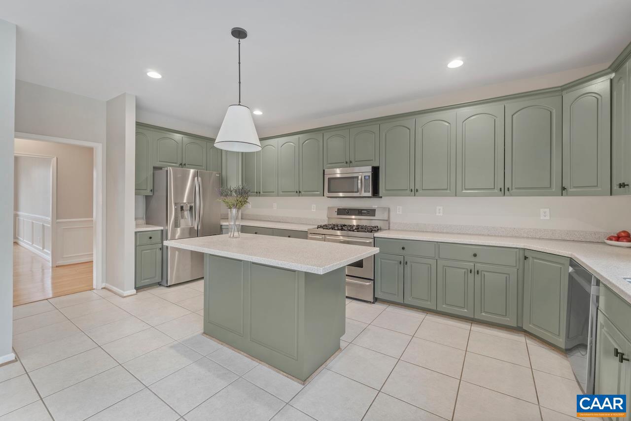 3262 TURNBERRY CIR, CHARLOTTESVILLE, Virginia 22911, 6 Bedrooms Bedrooms, ,4 BathroomsBathrooms,Residential,For sale,3262 TURNBERRY CIR,672211 MLS # 672211 3262 TURNBERRY CIR, CHARLOTTESVILLE, Virginia 22911, 6 Bedrooms Bedrooms, ,4 BathroomsBathrooms,Residential,For sale,3262 TURNBERRY CIR,672211 MLS # 672211