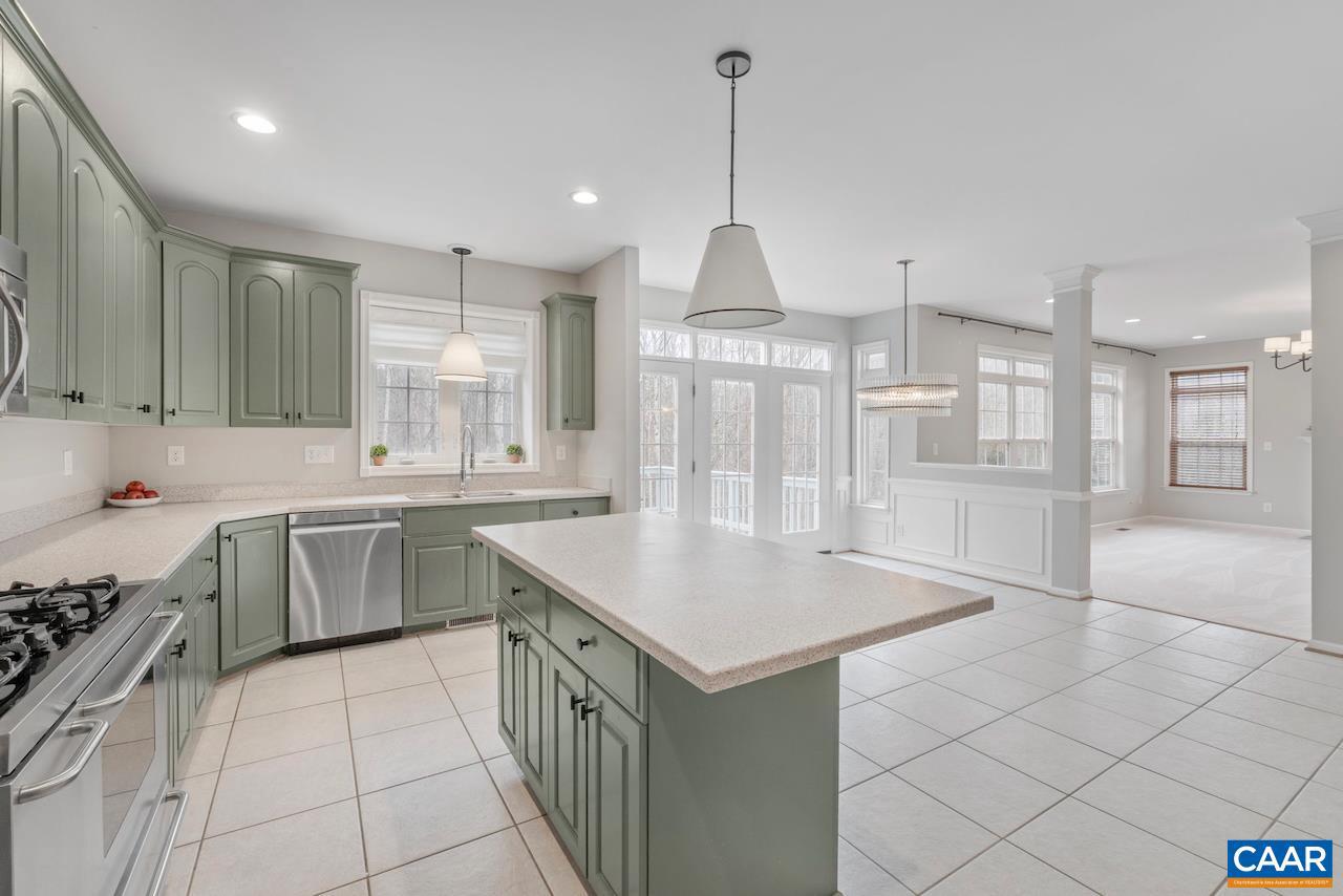 3262 TURNBERRY CIR, CHARLOTTESVILLE, Virginia 22911, 6 Bedrooms Bedrooms, ,4 BathroomsBathrooms,Residential,For sale,3262 TURNBERRY CIR,672211 MLS # 672211 3262 TURNBERRY CIR, CHARLOTTESVILLE, Virginia 22911, 6 Bedrooms Bedrooms, ,4 BathroomsBathrooms,Residential,For sale,3262 TURNBERRY CIR,672211 MLS # 672211