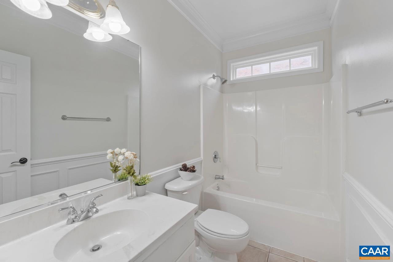 3262 TURNBERRY CIR, CHARLOTTESVILLE, Virginia 22911, 6 Bedrooms Bedrooms, ,4 BathroomsBathrooms,Residential,For sale,3262 TURNBERRY CIR,672211 MLS # 672211 3262 TURNBERRY CIR, CHARLOTTESVILLE, Virginia 22911, 6 Bedrooms Bedrooms, ,4 BathroomsBathrooms,Residential,For sale,3262 TURNBERRY CIR,672211 MLS # 672211