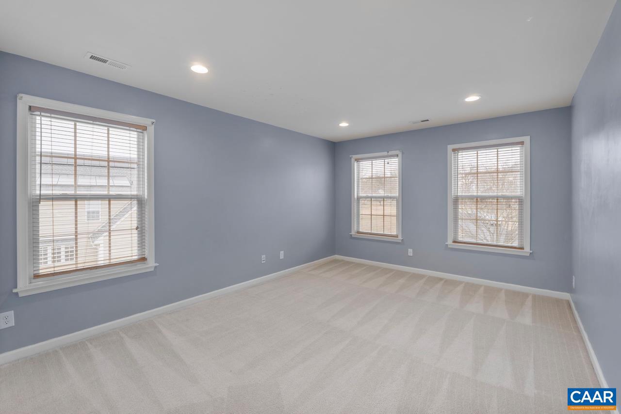 3262 TURNBERRY CIR, CHARLOTTESVILLE, Virginia 22911, 6 Bedrooms Bedrooms, ,4 BathroomsBathrooms,Residential,For sale,3262 TURNBERRY CIR,672211 MLS # 672211 3262 TURNBERRY CIR, CHARLOTTESVILLE, Virginia 22911, 6 Bedrooms Bedrooms, ,4 BathroomsBathrooms,Residential,For sale,3262 TURNBERRY CIR,672211 MLS # 672211