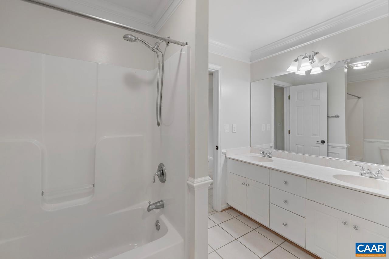 3262 TURNBERRY CIR, CHARLOTTESVILLE, Virginia 22911, 6 Bedrooms Bedrooms, ,4 BathroomsBathrooms,Residential,For sale,3262 TURNBERRY CIR,672211 MLS # 672211 3262 TURNBERRY CIR, CHARLOTTESVILLE, Virginia 22911, 6 Bedrooms Bedrooms, ,4 BathroomsBathrooms,Residential,For sale,3262 TURNBERRY CIR,672211 MLS # 672211