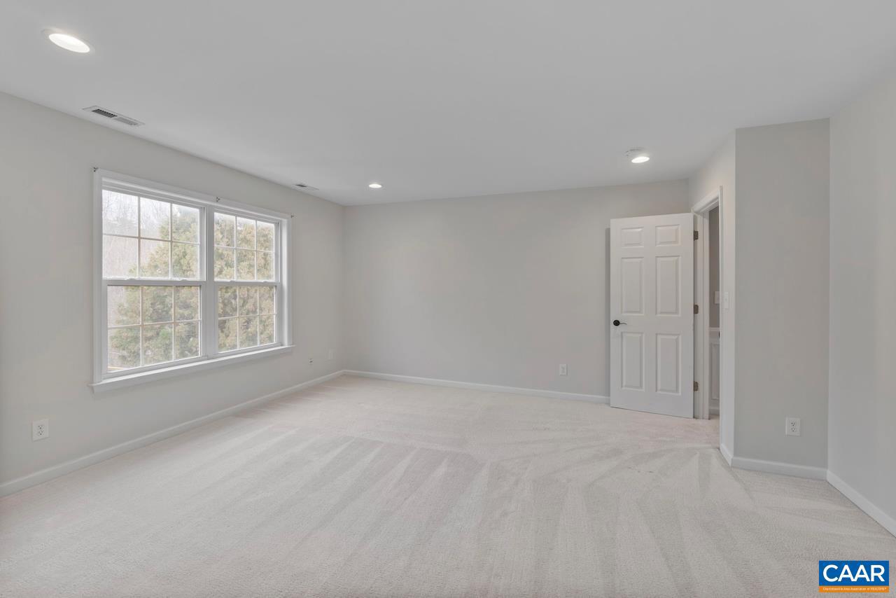 3262 TURNBERRY CIR, CHARLOTTESVILLE, Virginia 22911, 6 Bedrooms Bedrooms, ,4 BathroomsBathrooms,Residential,For sale,3262 TURNBERRY CIR,672211 MLS # 672211 3262 TURNBERRY CIR, CHARLOTTESVILLE, Virginia 22911, 6 Bedrooms Bedrooms, ,4 BathroomsBathrooms,Residential,For sale,3262 TURNBERRY CIR,672211 MLS # 672211