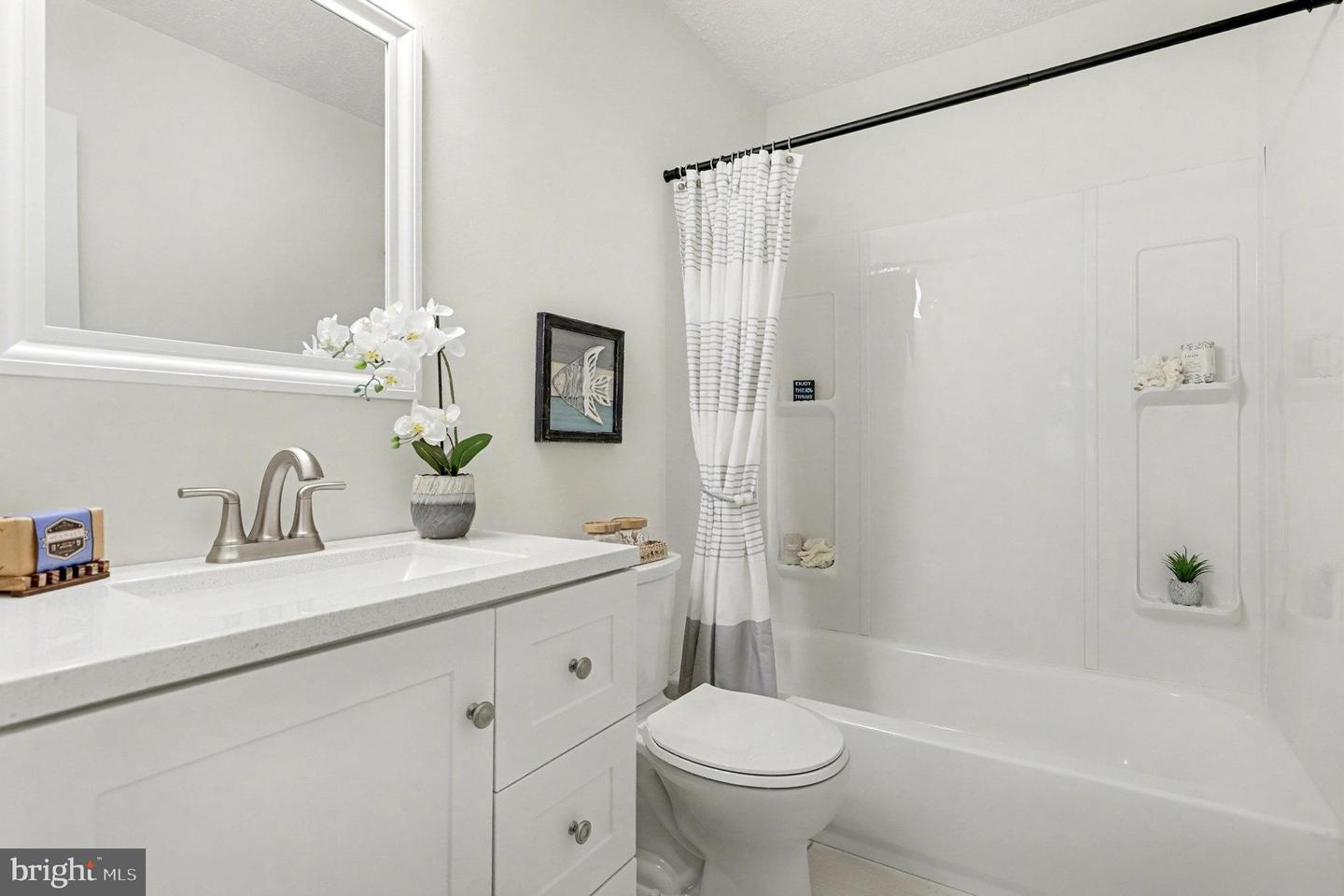 305 GREEN ST, LOCUST GROVE, Virginia 22508, 4 Bedrooms Bedrooms, 6 Rooms Rooms,2 BathroomsBathrooms,Residential,For sale,305 GREEN ST,VAOR2013064 MLS # VAOR2013064 305 GREEN ST, LOCUST GROVE, Virginia 22508, 4 Bedrooms Bedrooms, 6 Rooms Rooms,2 BathroomsBathrooms,Residential,For sale,305 GREEN ST,VAOR2013064 MLS # VAOR2013064