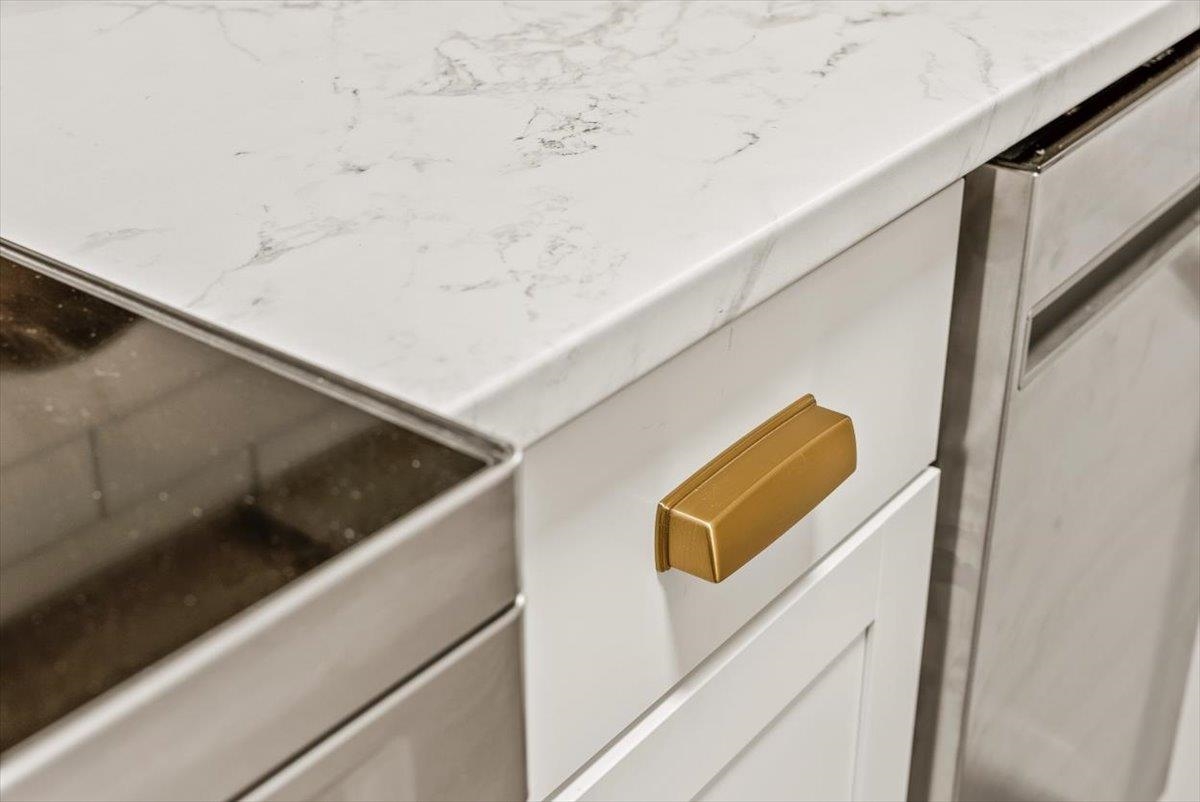 143 N ELKIN AVE, WAYNESBORO, Virginia 22980, ,Residential,143 N ELKIN AVE,672218 MLS # 672218