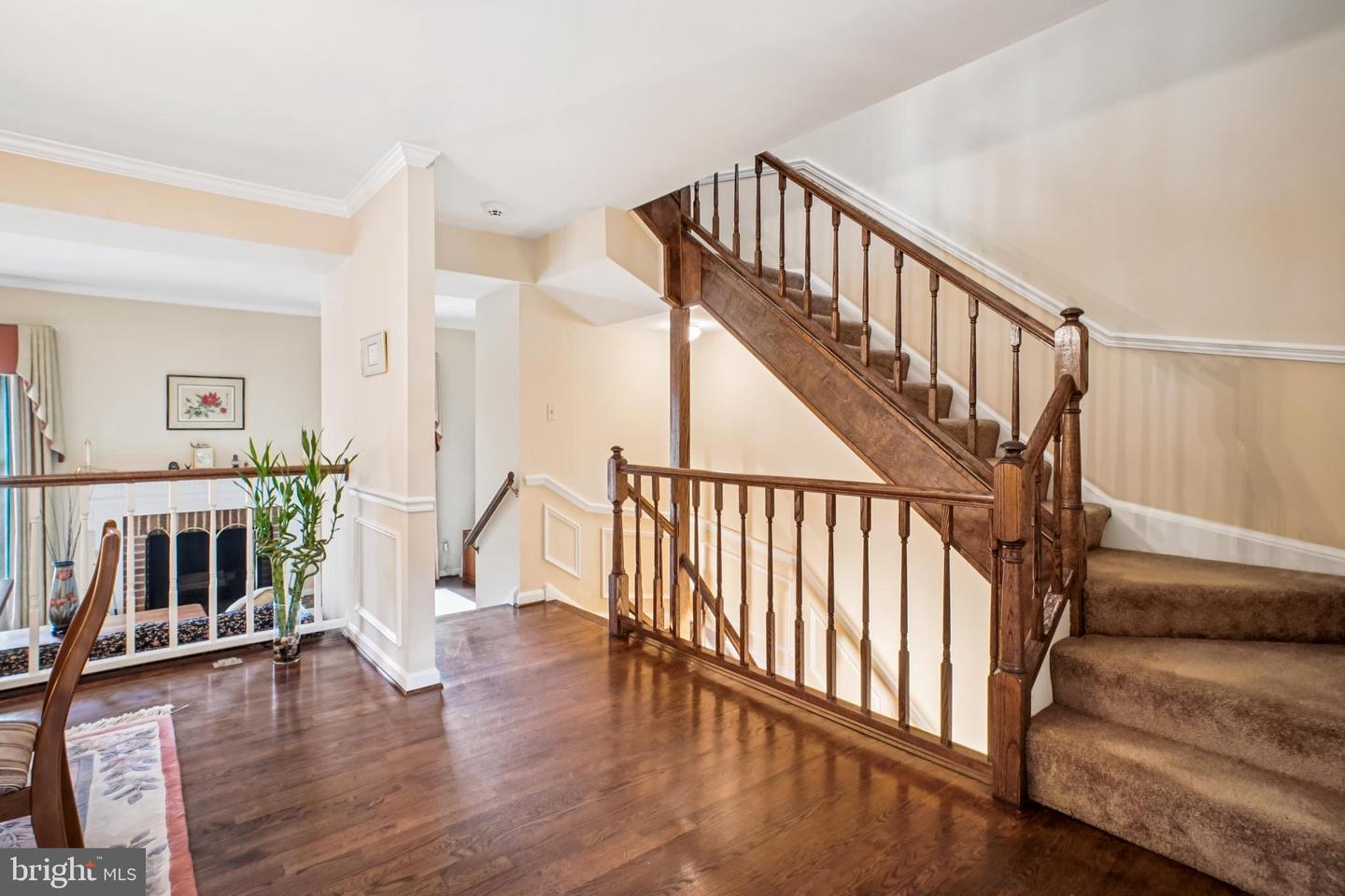 5936 MUNSON CT, FALLS CHURCH, Virginia 22041, 3 Bedrooms Bedrooms, ,3 BathroomsBathrooms,Residential,For sale,5936 MUNSON CT,VAFX2265252 MLS # VAFX2265252 5936 MUNSON CT, FALLS CHURCH, Virginia 22041, 3 Bedrooms Bedrooms, ,3 BathroomsBathrooms,Residential,For sale,5936 MUNSON CT,VAFX2265252 MLS # VAFX2265252