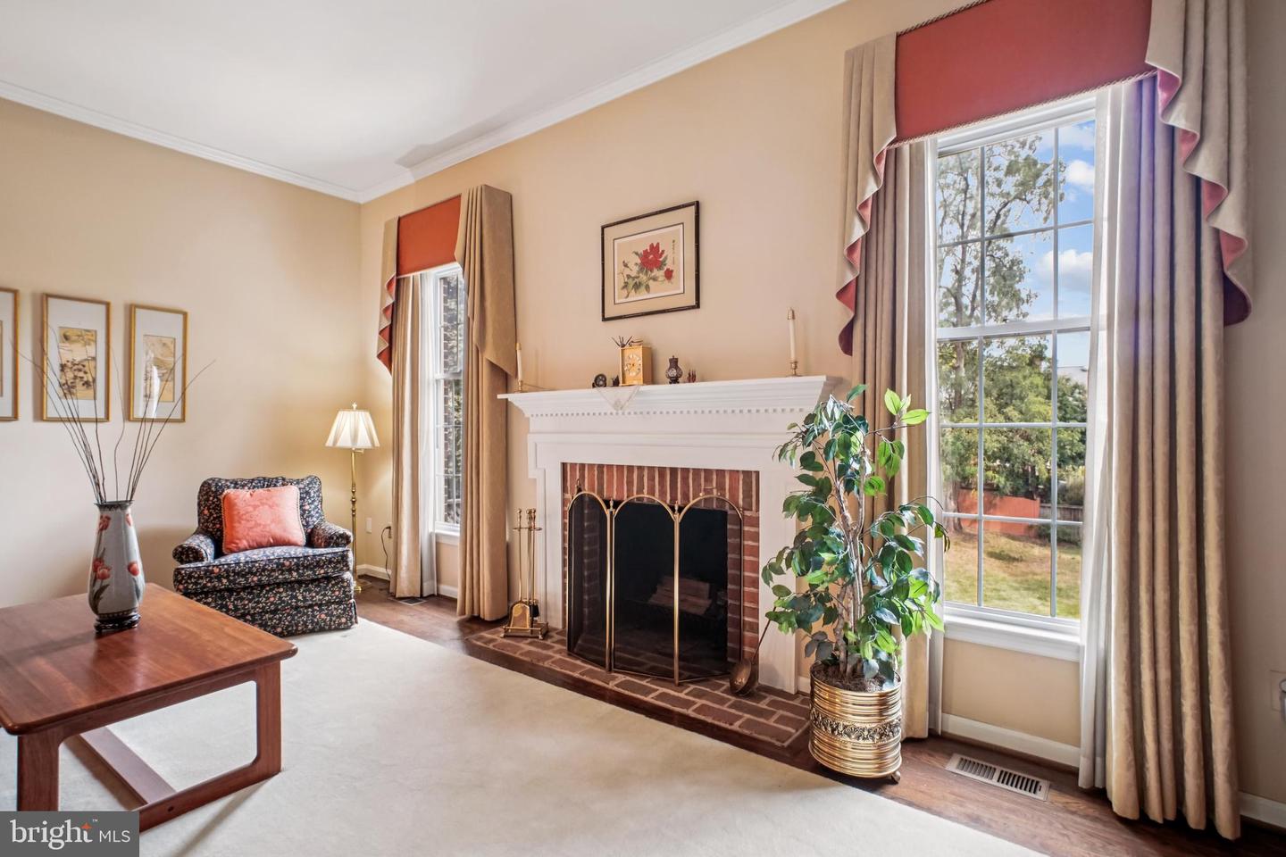 5936 MUNSON CT, FALLS CHURCH, Virginia 22041, 3 Bedrooms Bedrooms, ,3 BathroomsBathrooms,Residential,For sale,5936 MUNSON CT,VAFX2265252 MLS # VAFX2265252 5936 MUNSON CT, FALLS CHURCH, Virginia 22041, 3 Bedrooms Bedrooms, ,3 BathroomsBathrooms,Residential,For sale,5936 MUNSON CT,VAFX2265252 MLS # VAFX2265252