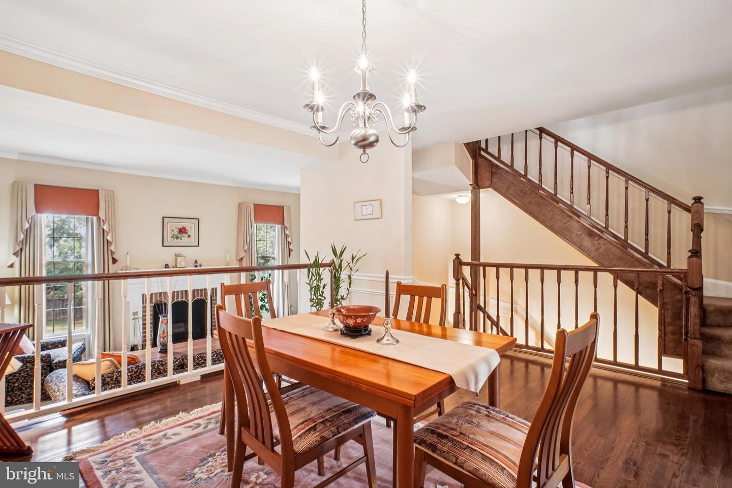 5936 MUNSON CT, FALLS CHURCH, Virginia 22041, 3 Bedrooms Bedrooms, ,3 BathroomsBathrooms,Residential,For sale,5936 MUNSON CT,VAFX2265252 MLS # VAFX2265252 5936 MUNSON CT, FALLS CHURCH, Virginia 22041, 3 Bedrooms Bedrooms, ,3 BathroomsBathrooms,Residential,For sale,5936 MUNSON CT,VAFX2265252 MLS # VAFX2265252