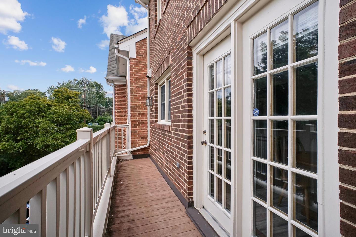 5936 MUNSON CT, FALLS CHURCH, Virginia 22041, 3 Bedrooms Bedrooms, ,3 BathroomsBathrooms,Residential,For sale,5936 MUNSON CT,VAFX2265252 MLS # VAFX2265252 5936 MUNSON CT, FALLS CHURCH, Virginia 22041, 3 Bedrooms Bedrooms, ,3 BathroomsBathrooms,Residential,For sale,5936 MUNSON CT,VAFX2265252 MLS # VAFX2265252