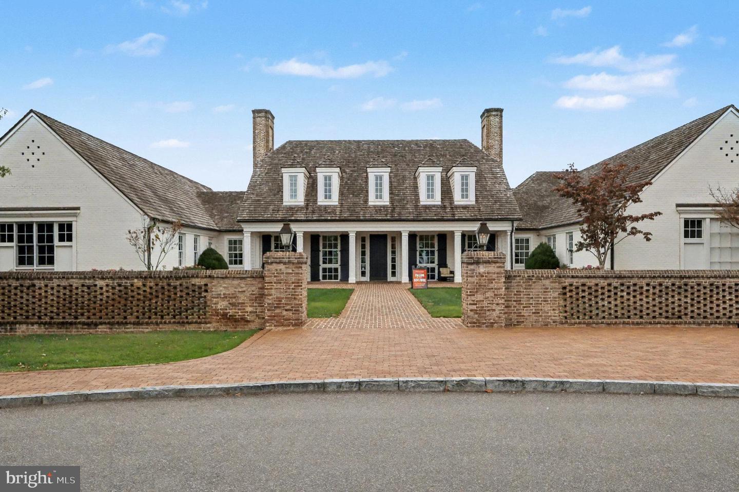 2350 SWEET PEPPERBRUSH LOOP, DUMFRIES, Virginia 22026, 5 Bedrooms Bedrooms, ,4 BathroomsBathrooms,Residential,For sale,2350 SWEET PEPPERBRUSH LOOP,VAPW2105634 MLS # VAPW2105634