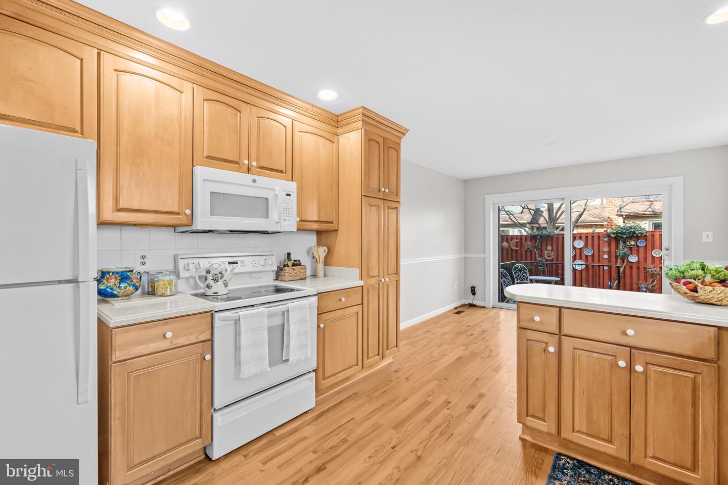 6260 CHAUCER LN, ALEXANDRIA, Virginia 22304, 4 Bedrooms Bedrooms, ,3 BathroomsBathrooms,Residential,For sale,6260 CHAUCER LN,VAFX2278046 MLS # VAFX2278046 6260 CHAUCER LN, ALEXANDRIA, Virginia 22304, 4 Bedrooms Bedrooms, ,3 BathroomsBathrooms,Residential,For sale,6260 CHAUCER LN,VAFX2278046 MLS # VAFX2278046