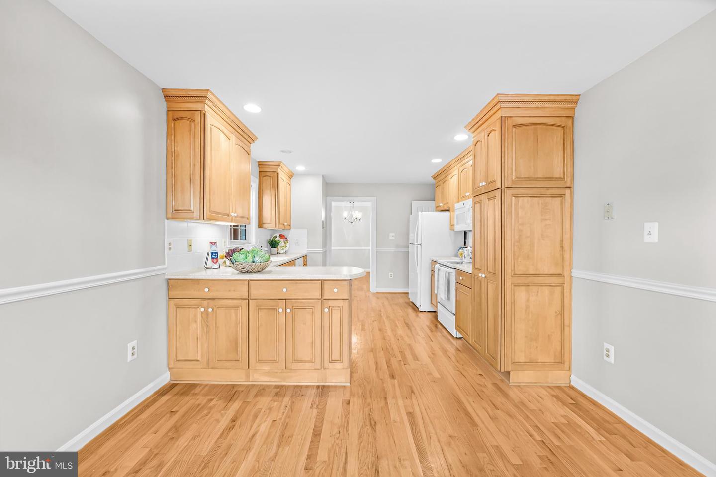 6260 CHAUCER LN, ALEXANDRIA, Virginia 22304, 4 Bedrooms Bedrooms, ,3 BathroomsBathrooms,Residential,For sale,6260 CHAUCER LN,VAFX2278046 MLS # VAFX2278046 6260 CHAUCER LN, ALEXANDRIA, Virginia 22304, 4 Bedrooms Bedrooms, ,3 BathroomsBathrooms,Residential,For sale,6260 CHAUCER LN,VAFX2278046 MLS # VAFX2278046