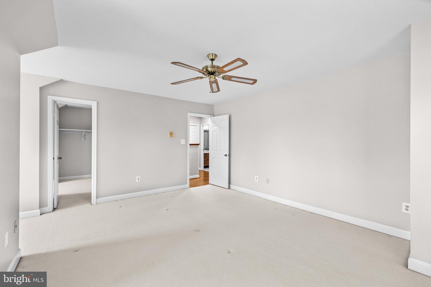 6260 CHAUCER LN, ALEXANDRIA, Virginia 22304, 4 Bedrooms Bedrooms, ,3 BathroomsBathrooms,Residential,For sale,6260 CHAUCER LN,VAFX2278046 MLS # VAFX2278046 6260 CHAUCER LN, ALEXANDRIA, Virginia 22304, 4 Bedrooms Bedrooms, ,3 BathroomsBathrooms,Residential,For sale,6260 CHAUCER LN,VAFX2278046 MLS # VAFX2278046