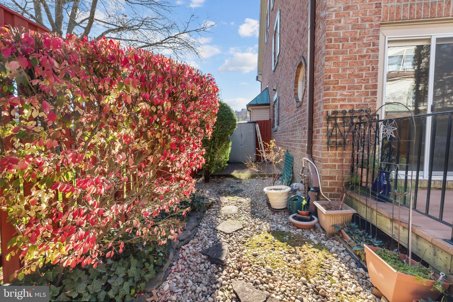 6260 CHAUCER LN, ALEXANDRIA, Virginia 22304, 4 Bedrooms Bedrooms, ,3 BathroomsBathrooms,Residential,For sale,6260 CHAUCER LN,VAFX2278046 MLS # VAFX2278046 6260 CHAUCER LN, ALEXANDRIA, Virginia 22304, 4 Bedrooms Bedrooms, ,3 BathroomsBathrooms,Residential,For sale,6260 CHAUCER LN,VAFX2278046 MLS # VAFX2278046