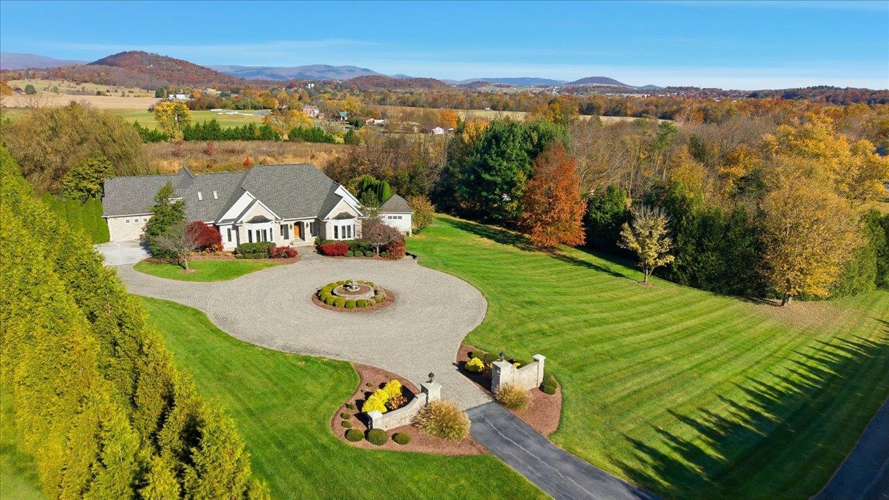 2223 AIRPORT RD, BRIDGEWATER, Virginia 22812, 5 Bedrooms Bedrooms, ,5 BathroomsBathrooms,Residential,2223 AIRPORT RD,671275 MLS # 671275