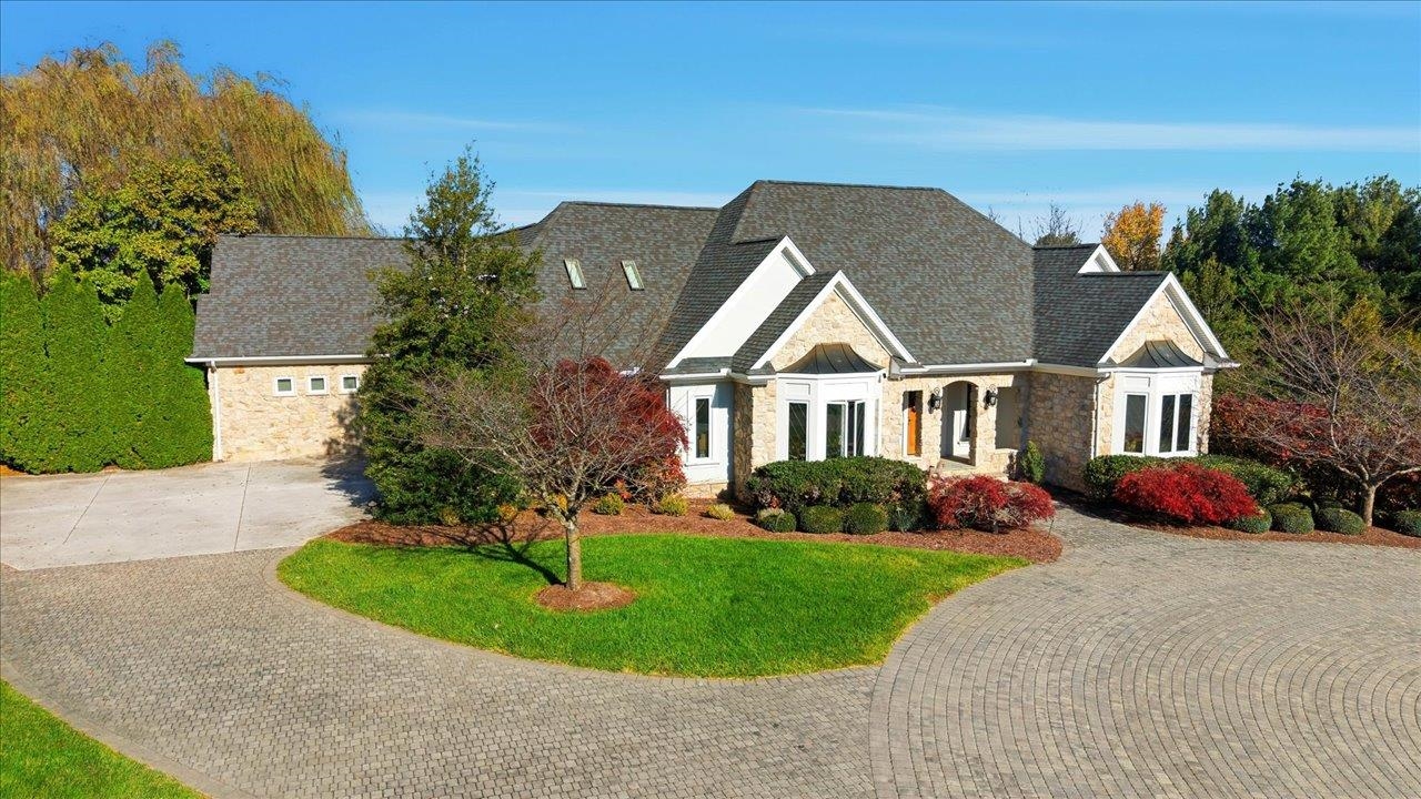 2223 AIRPORT RD, BRIDGEWATER, Virginia 22812, 5 Bedrooms Bedrooms, ,5 BathroomsBathrooms,Residential,2223 AIRPORT RD,671275 MLS # 671275