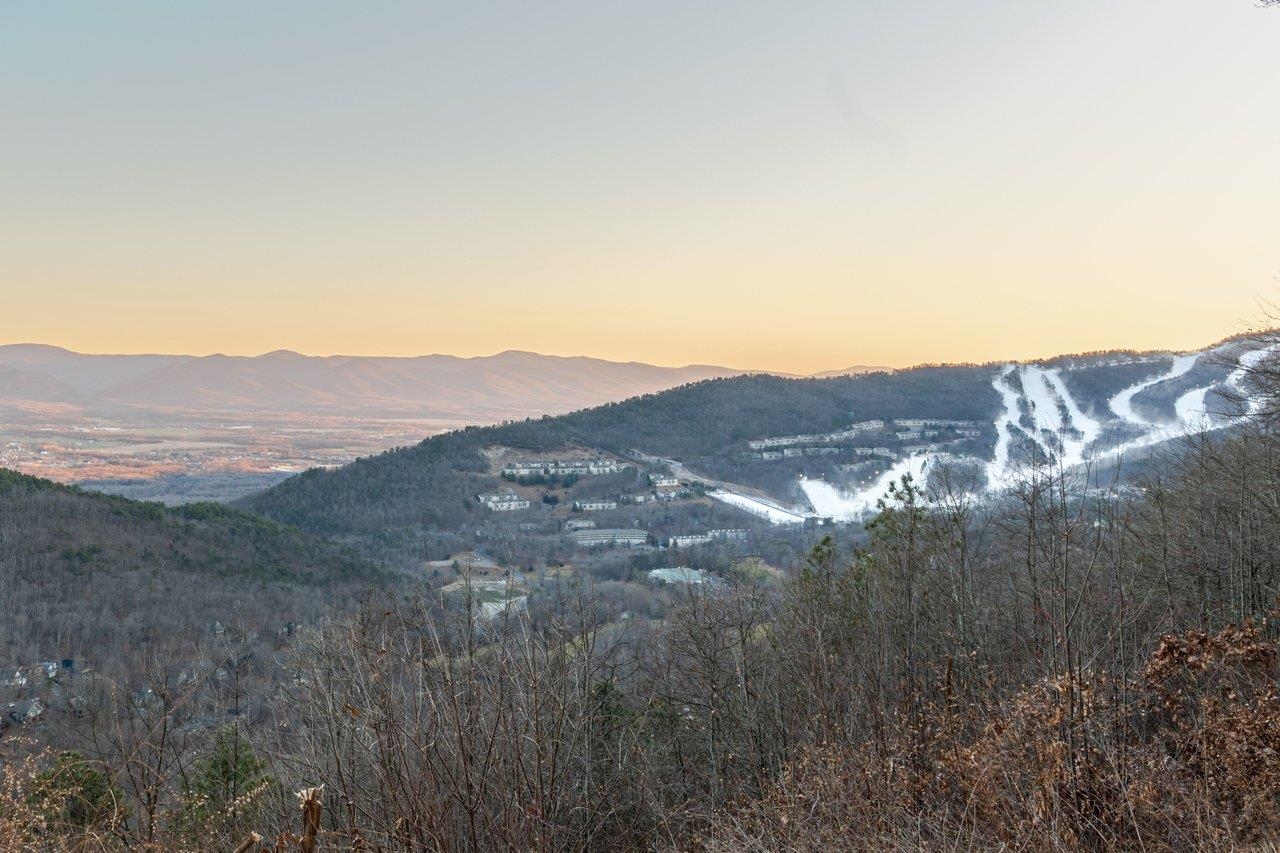 240 CONGERS LN, MCGAHEYSVILLE, Virginia 22840, 2 Bedrooms Bedrooms, ,2 BathroomsBathrooms,Residential,Nature-Loving Cozy Bungalow,240 CONGERS LN,672215 MLS # 672215