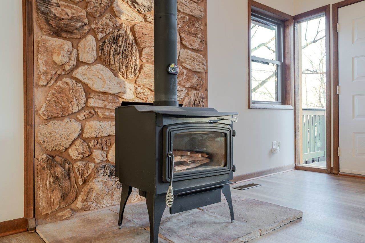 240 CONGERS LN, MCGAHEYSVILLE, Virginia 22840, 2 Bedrooms Bedrooms, ,2 BathroomsBathrooms,Residential,Nature-Loving Cozy Bungalow,240 CONGERS LN,672215 MLS # 672215