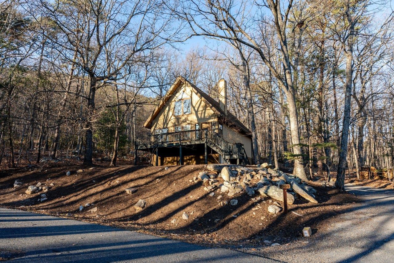 240 CONGERS LN, MCGAHEYSVILLE, Virginia 22840, 2 Bedrooms Bedrooms, ,2 BathroomsBathrooms,Residential,Nature-Loving Cozy Bungalow,240 CONGERS LN,672215 MLS # 672215