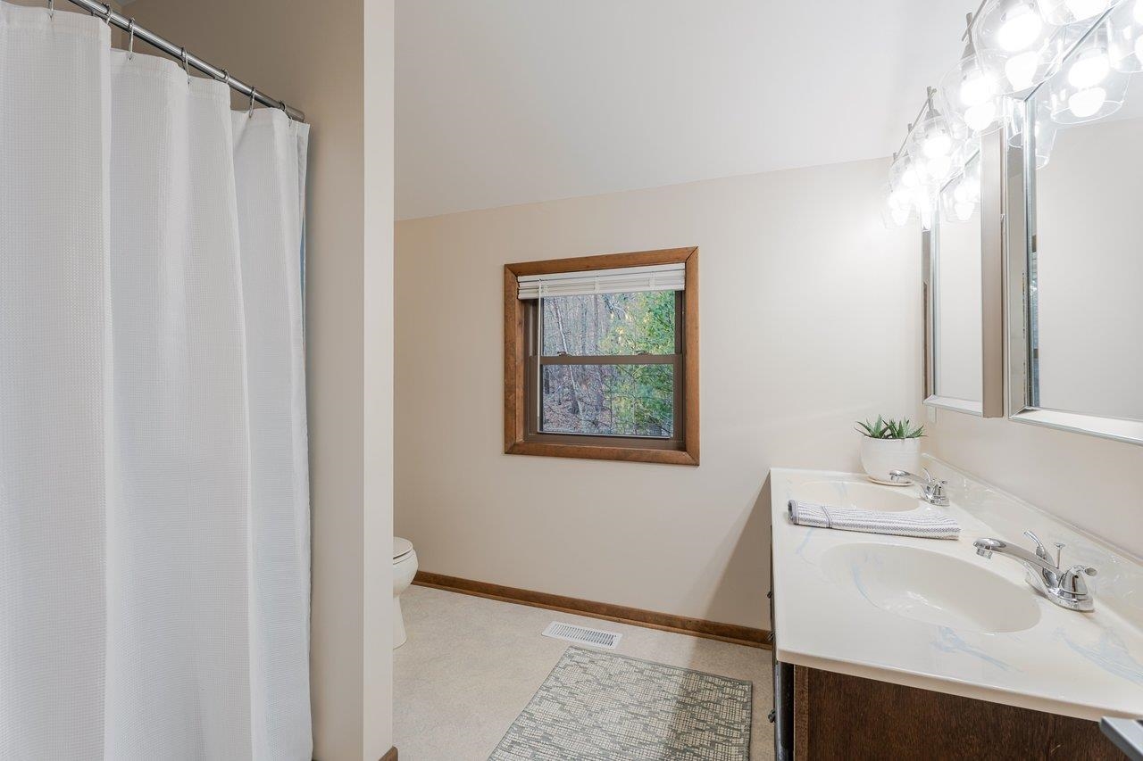 240 CONGERS LN, MCGAHEYSVILLE, Virginia 22840, 2 Bedrooms Bedrooms, ,2 BathroomsBathrooms,Residential,Nature-Loving Cozy Bungalow,240 CONGERS LN,672215 MLS # 672215