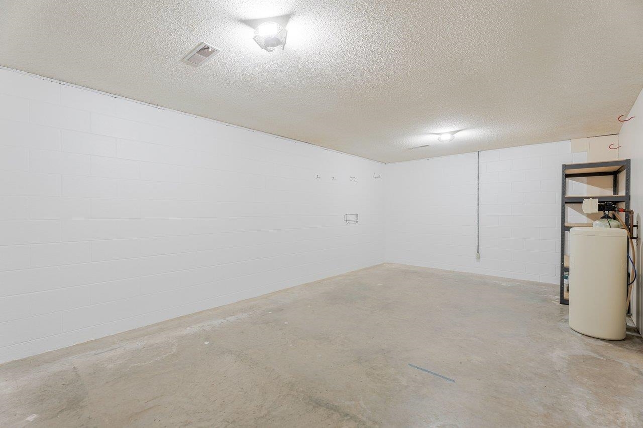 240 CONGERS LN, MCGAHEYSVILLE, Virginia 22840, 2 Bedrooms Bedrooms, ,2 BathroomsBathrooms,Residential,Nature-Loving Cozy Bungalow,240 CONGERS LN,672215 MLS # 672215