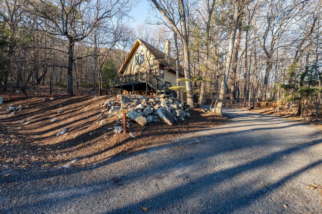 240 CONGERS LN, MCGAHEYSVILLE, Virginia 22840, 2 Bedrooms Bedrooms, ,2 BathroomsBathrooms,Residential,Nature-Loving Cozy Bungalow,240 CONGERS LN,672215 MLS # 672215