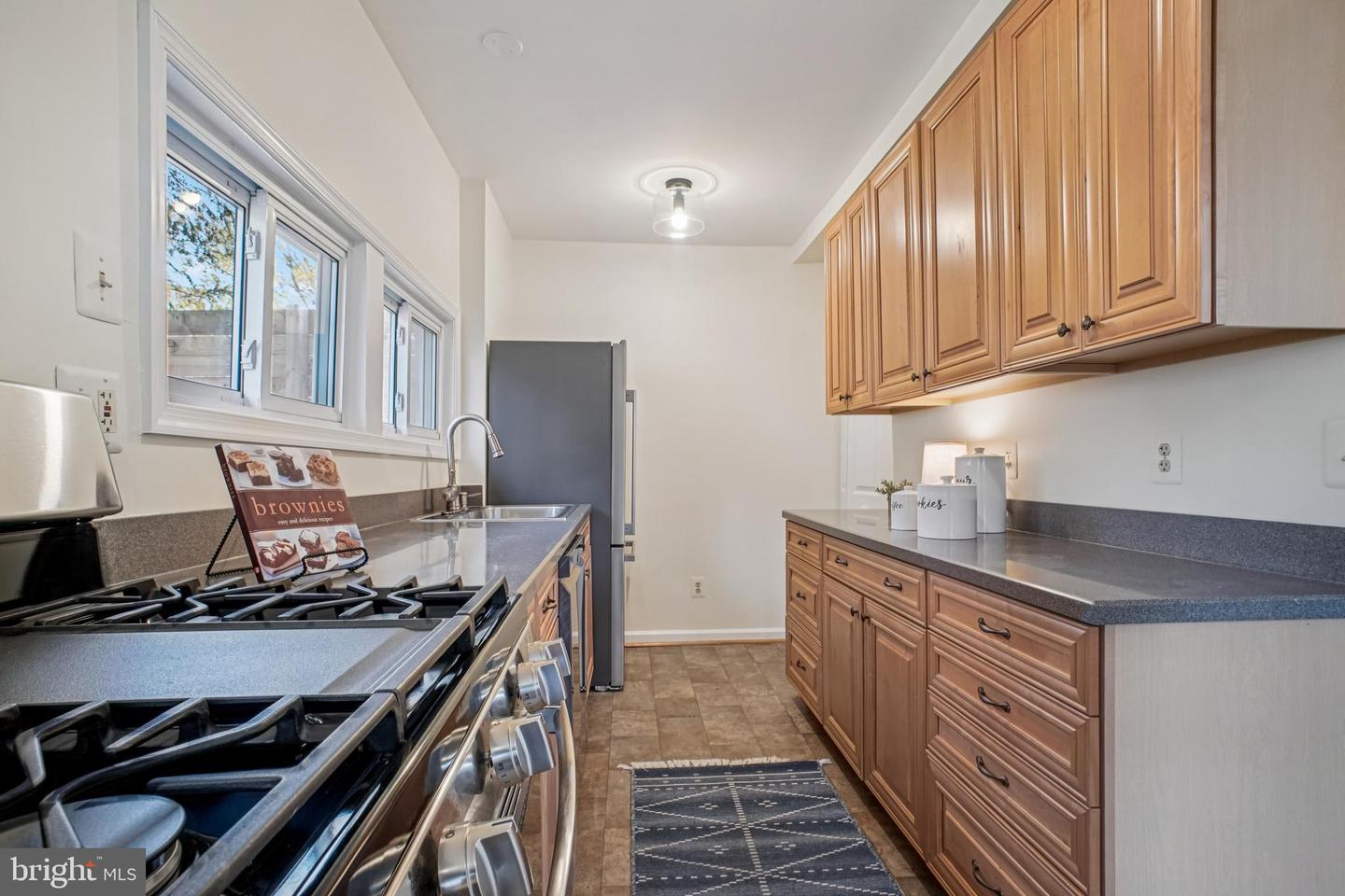 104 E GLEBE RD, ALEXANDRIA, Virginia 22305, 2 Bedrooms Bedrooms, ,1 BathroomBathrooms,Residential,For sale,104 E GLEBE RD,VAAX2051932 MLS # VAAX2051932