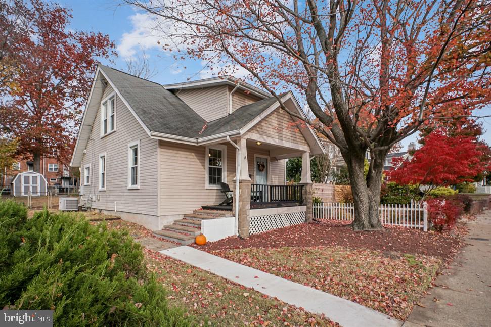 104 E GLEBE RD, ALEXANDRIA, Virginia 22305, 2 Bedrooms Bedrooms, ,1 BathroomBathrooms,Residential,For sale,104 E GLEBE RD,VAAX2051932 MLS # VAAX2051932