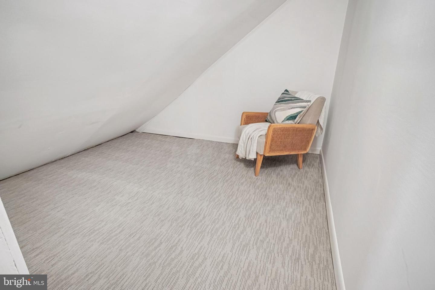 104 E GLEBE RD, ALEXANDRIA, Virginia 22305, 2 Bedrooms Bedrooms, ,1 BathroomBathrooms,Residential,For sale,104 E GLEBE RD,VAAX2051932 MLS # VAAX2051932