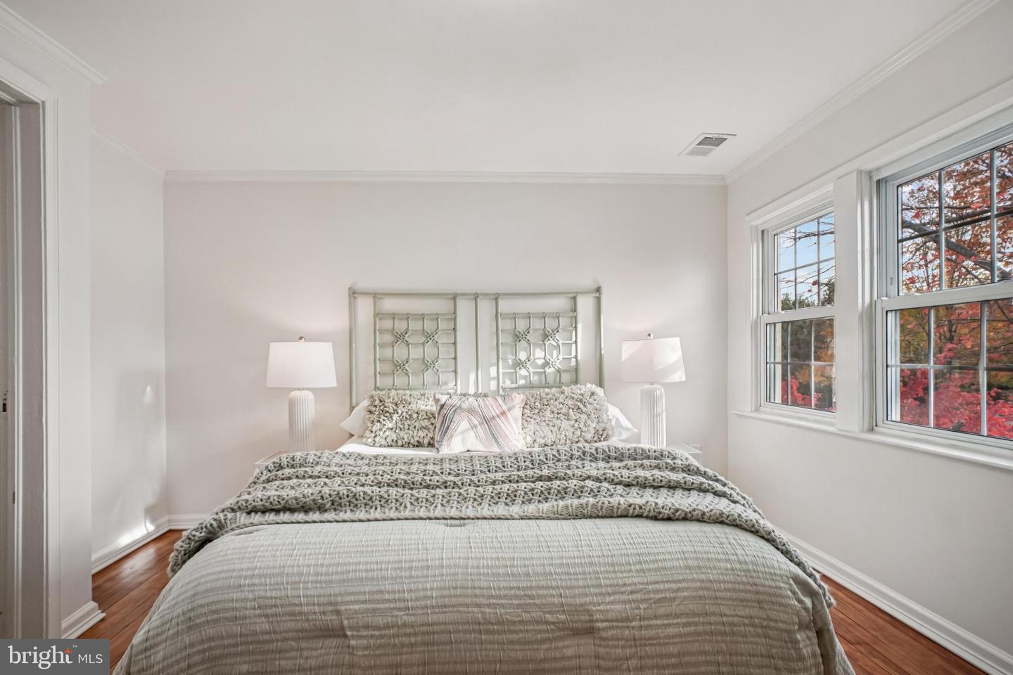 104 E GLEBE RD, ALEXANDRIA, Virginia 22305, 2 Bedrooms Bedrooms, ,1 BathroomBathrooms,Residential,For sale,104 E GLEBE RD,VAAX2051932 MLS # VAAX2051932